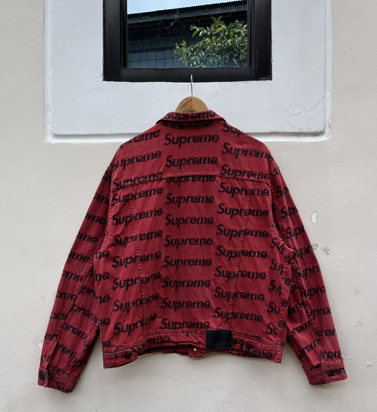 Supreme SUPREME FRAYED LOGOS DENIM JACKET SS21 Size US L / EU 52-54 / 3 - 2 Thumbnail