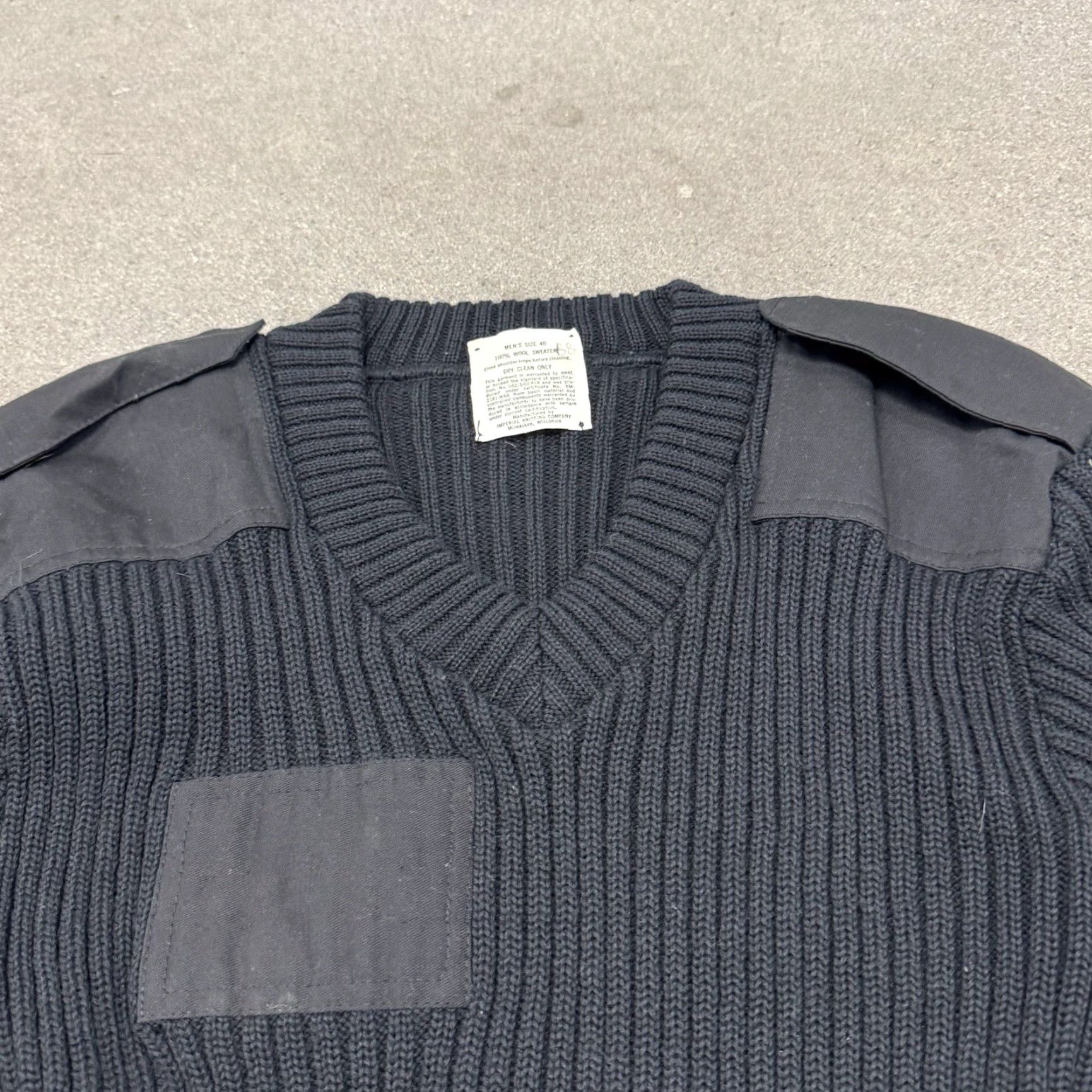 Commando VINTAGE Commando Sweater Men Long Sleeve Black Crew Neck M PullOver Elbow Patch Military Wooly Bean 40? Size US M / EU 48-50 / 2 - 2 Thumbnail