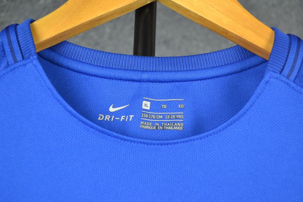 Chelsea Soccer × Nike Chelsea London 2018 Home Football Shirt Nike Soccer Jersey Size US XS / EU 42 / 0 - 5 Thumbnail