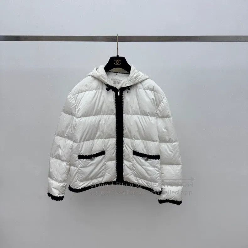 Miu Miu 38 Xiaoxiangfeng white hooded down jacket
