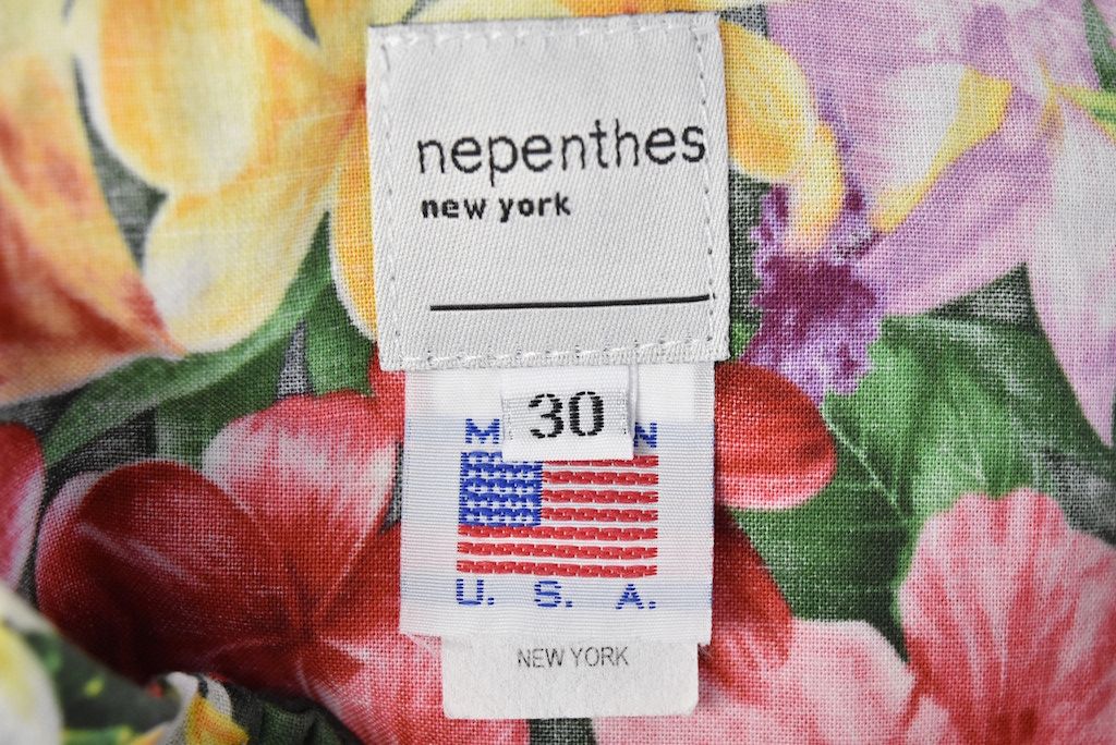 Nepenthes flower graphic shorts 22723 - 0450 66 Size US 30 / EU 46 - 6 Thumbnail