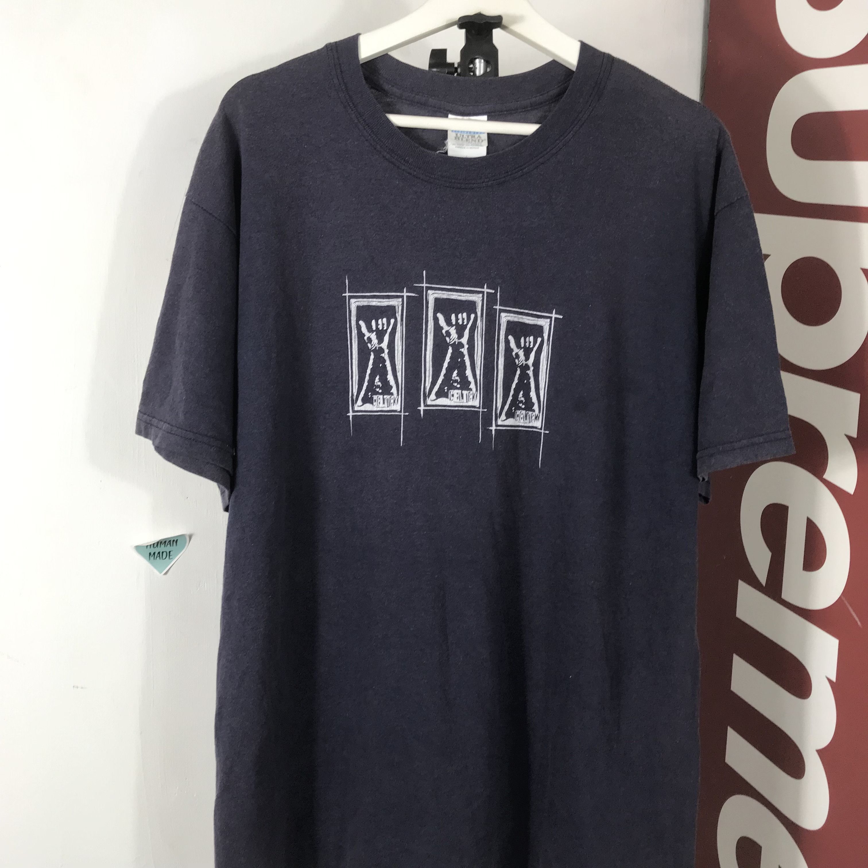 Vintage Vintage celtek hand on board artwork JIMMY'Z Surf Skate tees Size US L / EU 52-54 / 3 - 2 Thumbnail