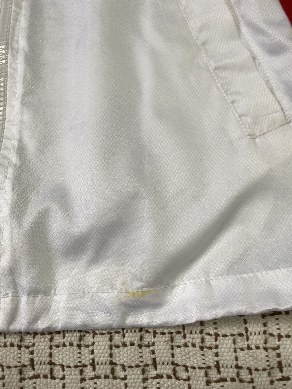 The Unbranded Brand Vintage Peru Windbreaker Sport Suit Jacket Size US L / EU 52-54 / 3 - 9 Thumbnail