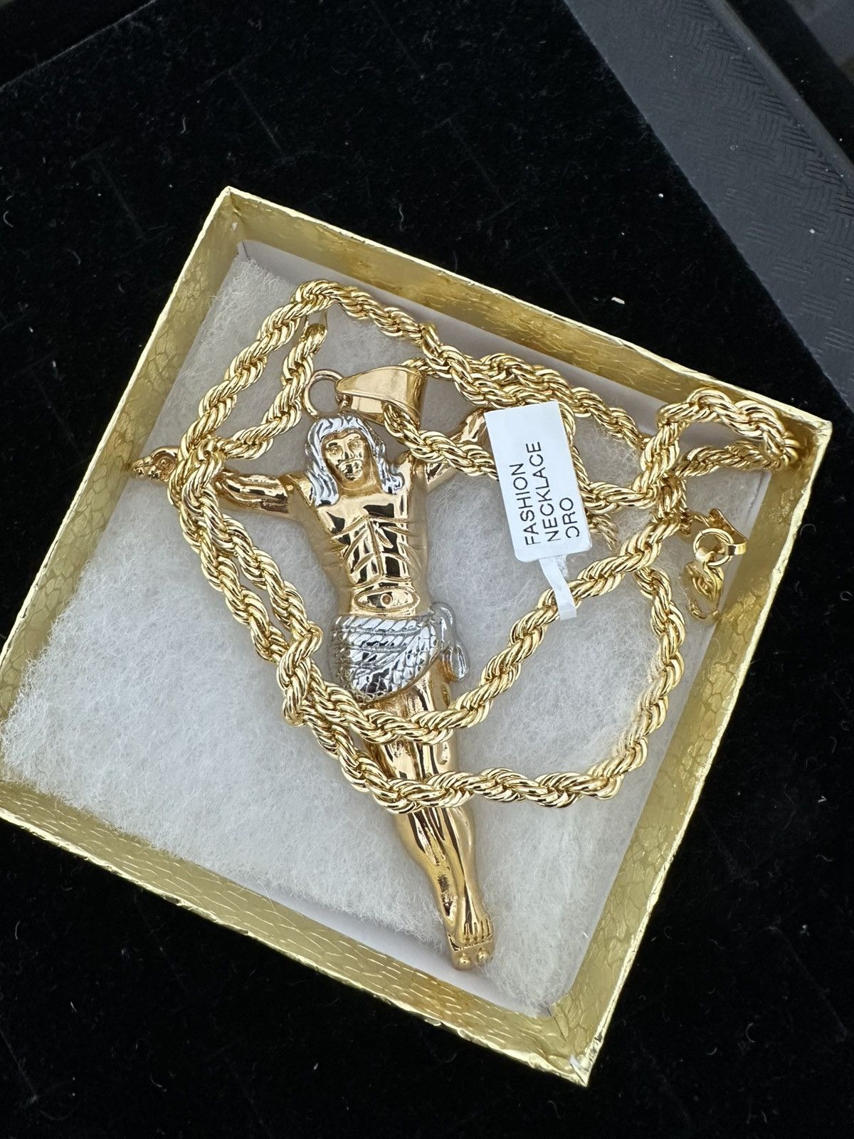 Other New gold plated jesus pendant and chain Size ONE SIZE - 3 Thumbnail