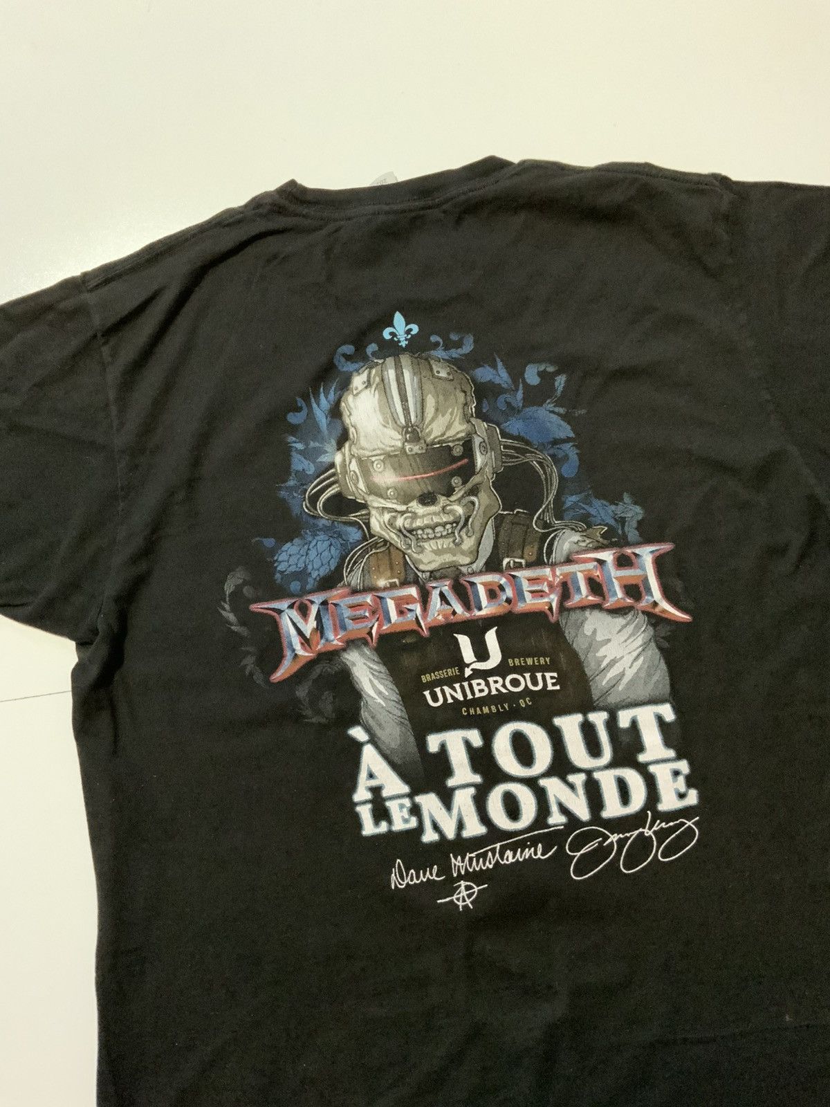 Megadeth Unibroue Brewery X Megadeth A Tout Le Monde Rock Band TShirt Size US L / EU 52-54 / 3 - 5 Thumbnail