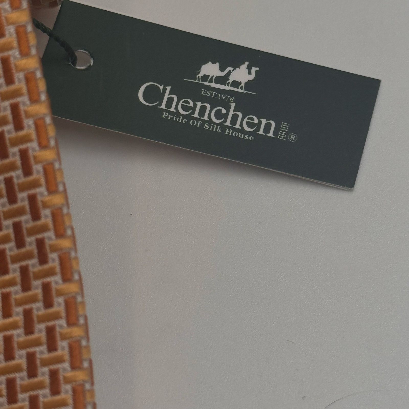 Other Chenchen NWT Silk Tie Gold Geometric Necktie Mens Designer Size ONE SIZE - 4 Thumbnail