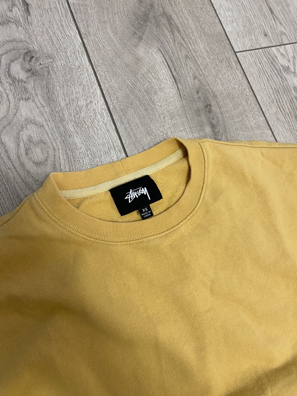 Stussy vintage stussy Y2K big logo gold rare crppped sweatshirt Size S / US 4 / IT 40 - 3 Thumbnail