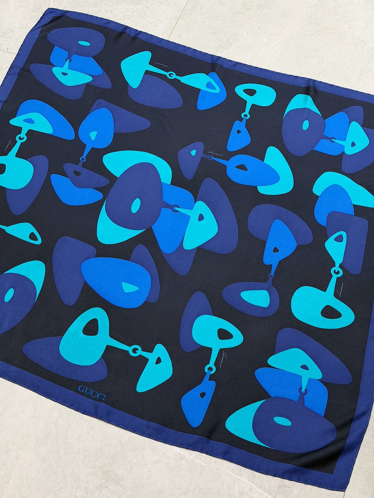 Gucci GUCCI Tom Ford SS 1999 Horsebit Silk Scarf Runway Logo Demna Size ONE SIZE - 8 Thumbnail