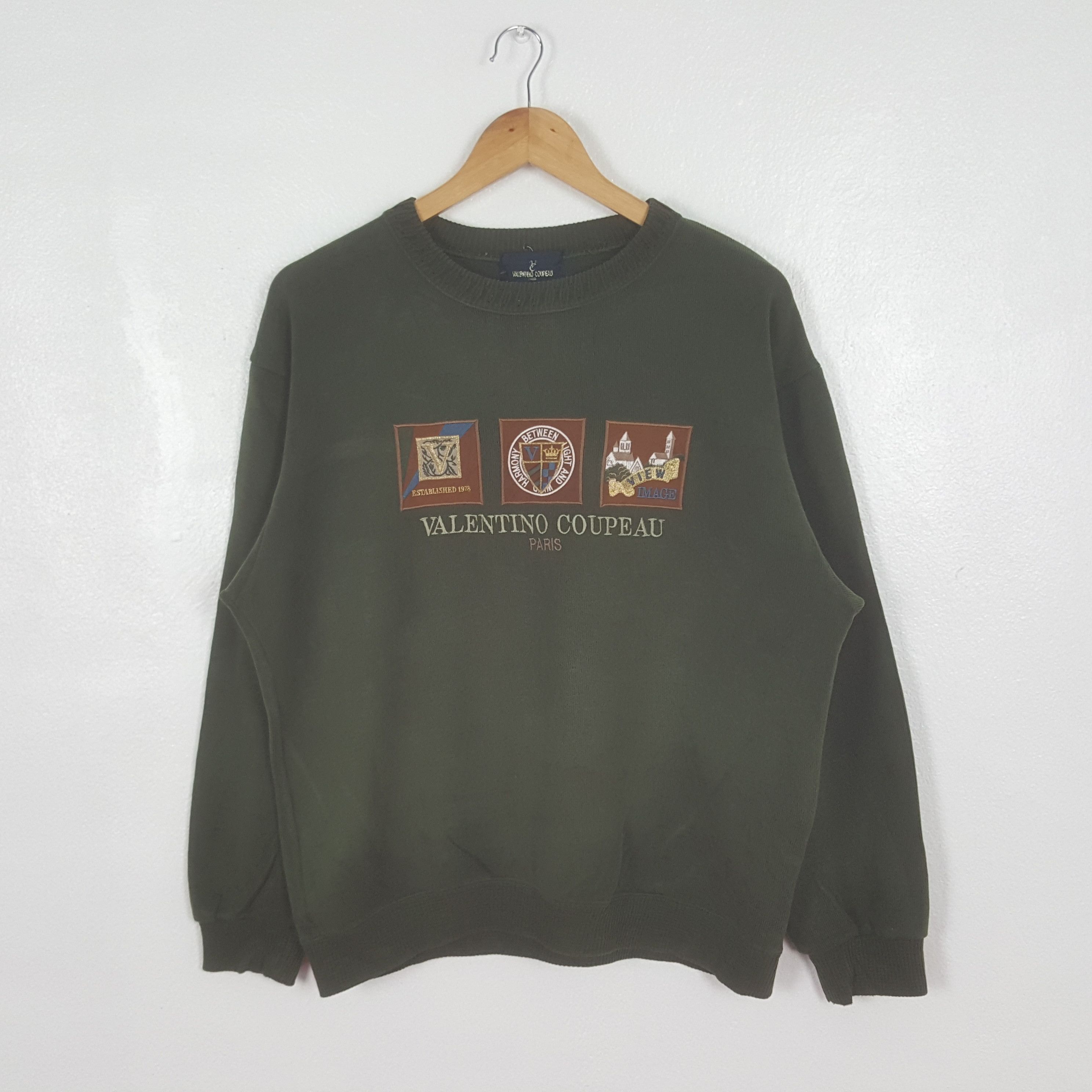 Valentino Vintage Valentino Coupeau Paris Designer Sweatshirt C315N7 Size US L / EU 52-54 / 3 - 1 Thumbnail