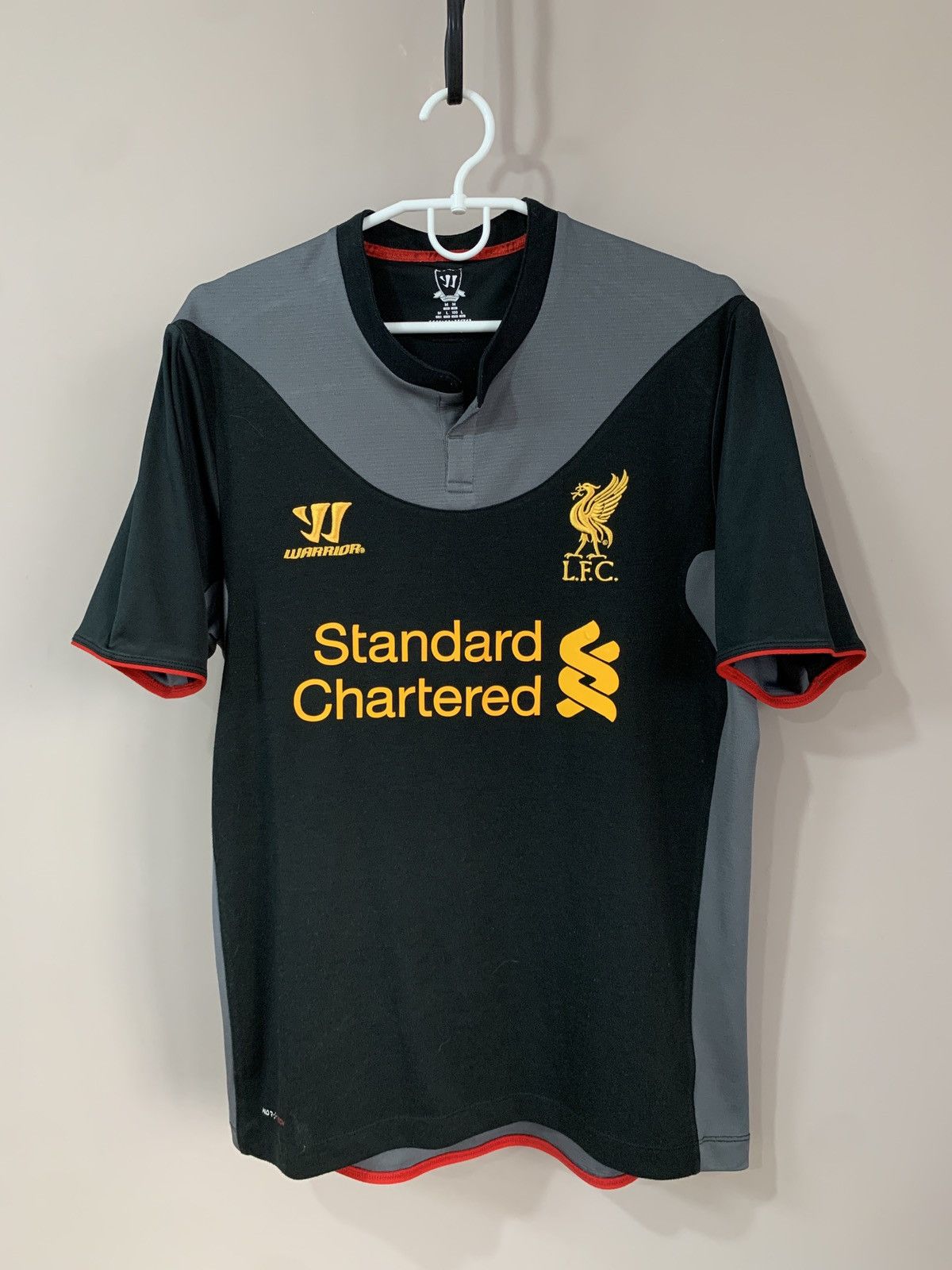 Warrior LIVERPOOL 2012 Away FOOTBALL SOCCER SHIRT JERSEY Warrior M Size US M / EU 48-50 / 2 - 1 Thumbnail
