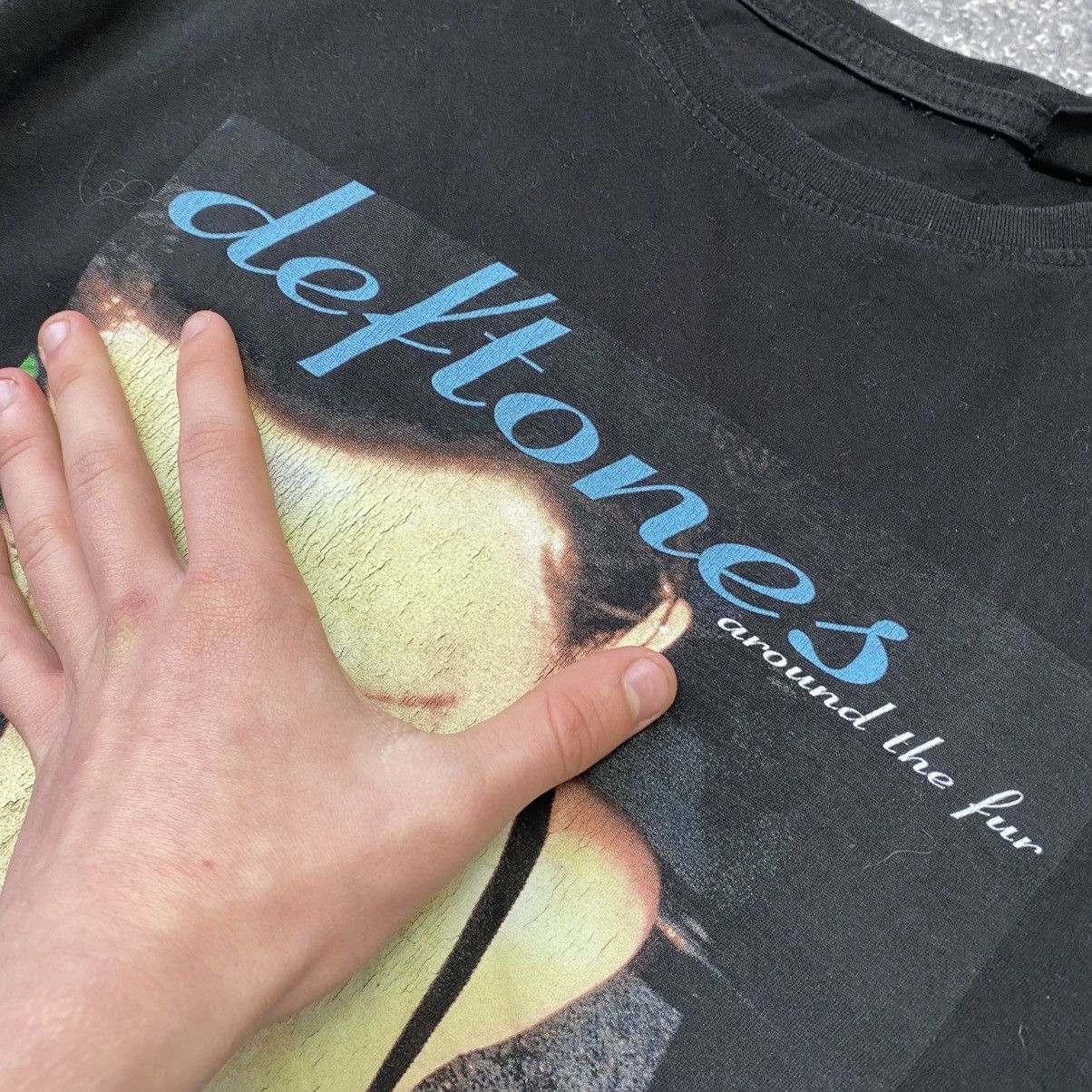 Band Tees Vintage Deftones Big Logo Around the far 90’s tee Size US M / EU 48-50 / 2 - 3 Thumbnail