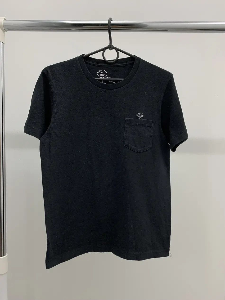 Kaws × Peanuts × Uniqlo Kaws X Uniqlo X Peanuts Single Pocket Tshirt Tee Size US XS / EU 42 / 0 - 1 Thumbnail