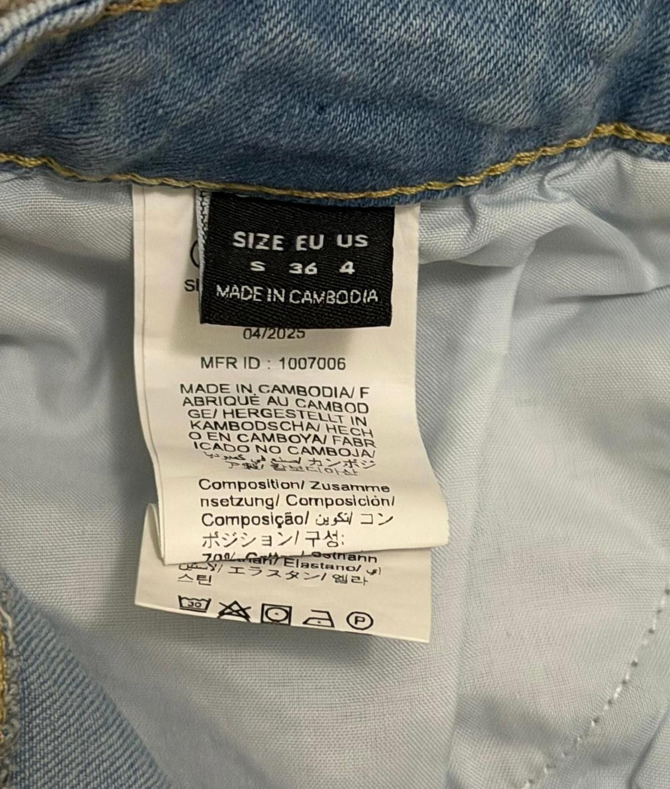 Other SHEIN Denim Shorts in Blue (SMALL) Size 28" / US 6 / IT 42 - 7 Thumbnail