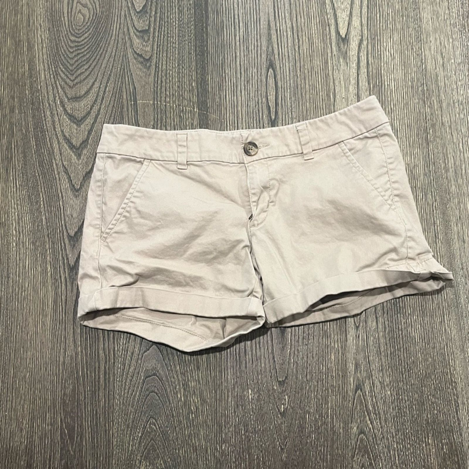 American Eagle Outfitters American Eagle Midi Shorts Mid-Rise Super Stretch Cotton Size 28" / US 6 / IT 42 - 1 Thumbnail