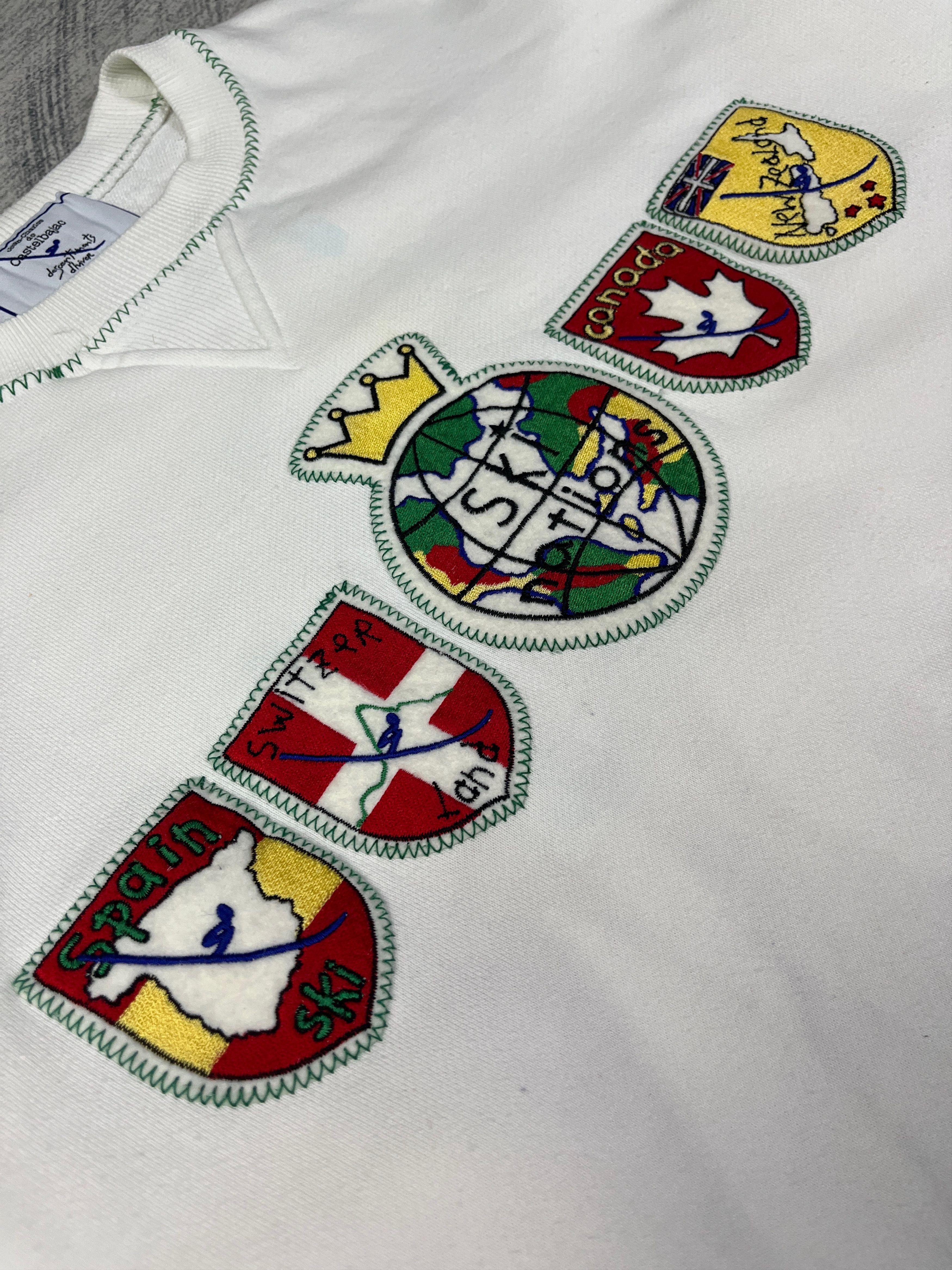 Jean Charles De Castelbajac Descentiments Dhiver Ski Nations Embroidery Flags Sweatshirt Size US M / EU 48-50 / 2 - 4 Thumbnail