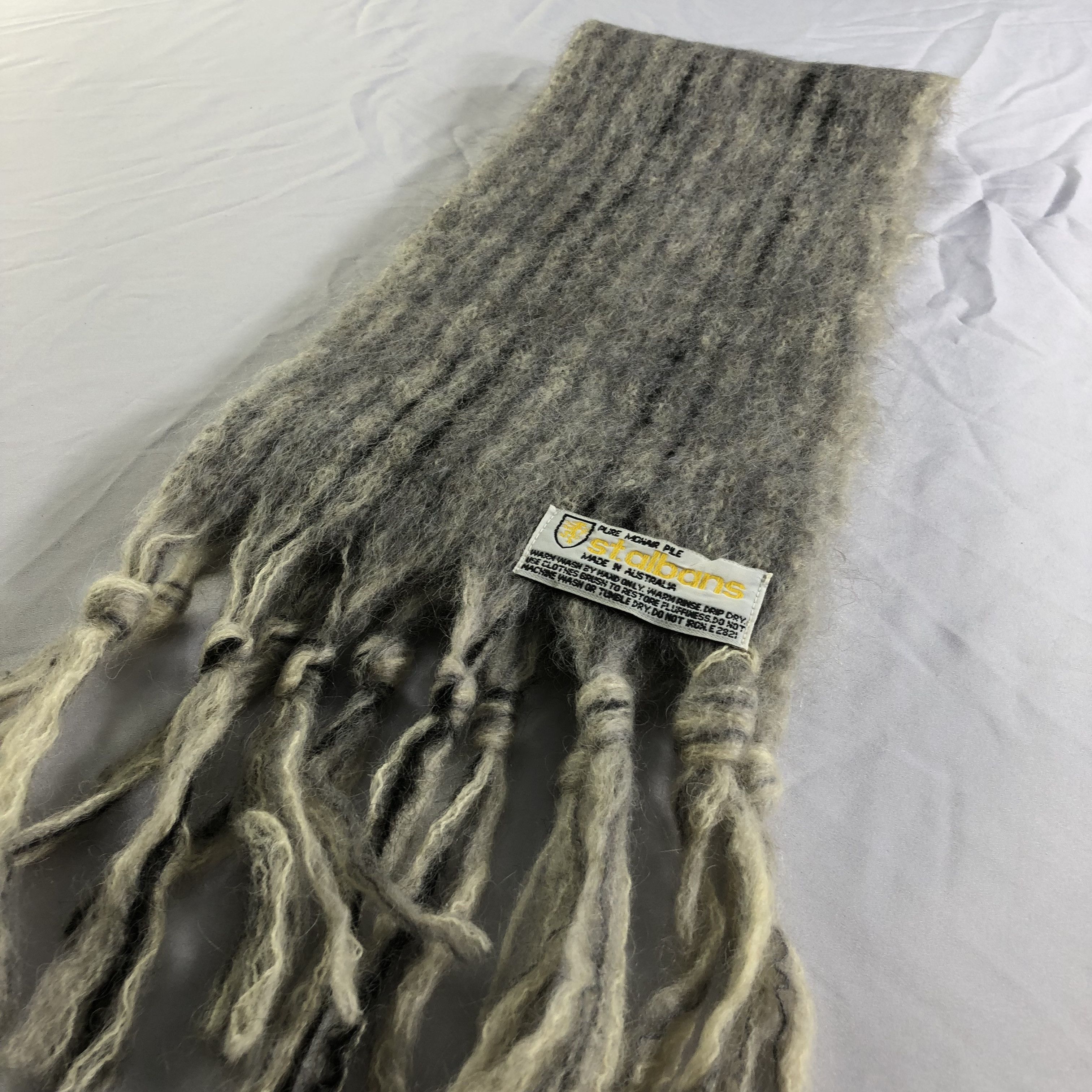 Vintage St Albans Mohair Scarf Muffler Neckwear V2211 Size ONE SIZE - 3 Thumbnail