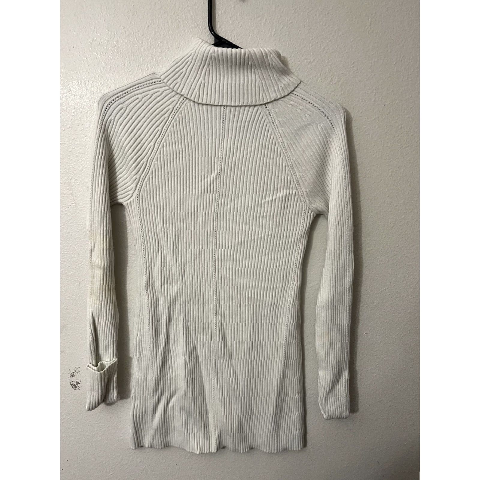 White House Black Market White House Black Market Sweater Turtleneck White Medium Womens Pullover Knit Stretch Vintage? Size M / US 6-8 / IT 42-44 - 3 Thumbnail