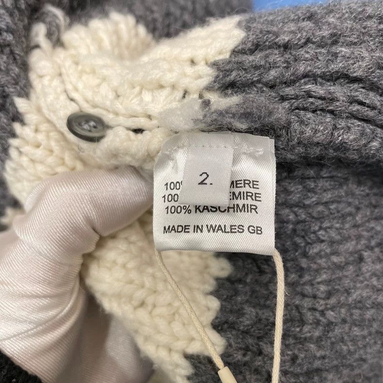 Thom Browne Thom Browne Gray and white striped cashmere high collar sw Size US M / EU 48-50 / 2 - 8 Thumbnail