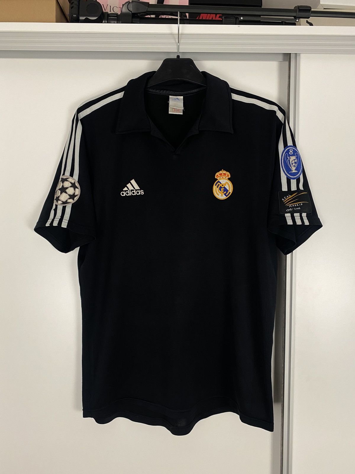 Adidas Real Madrid x Adidas 2001 2002 01/02 Away kit champions Size US M / EU 48-50 / 2 - 1 Thumbnail