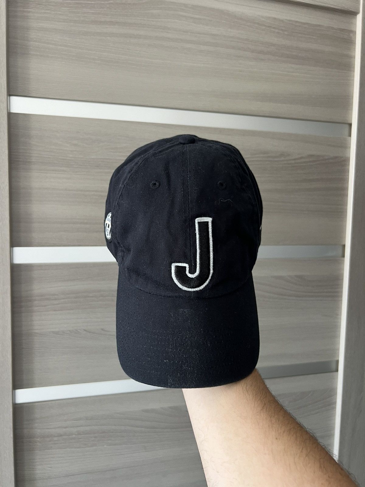 Nike Vintage 2000s Nike Juventus Y2K Black Cap Drill Size ONE SIZE - 4 Thumbnail