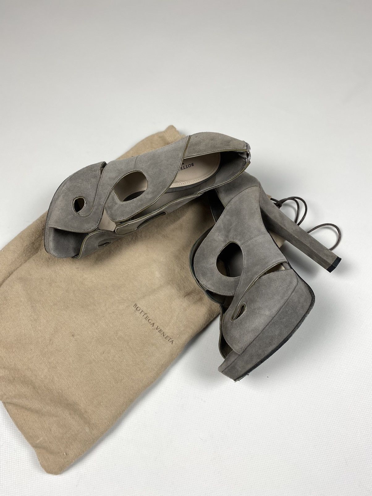 Bottega Veneta Bottega Veneta ladies suede heels shoes size 37 / US 7 Size US 7 / IT 37 - 23 Thumbnail