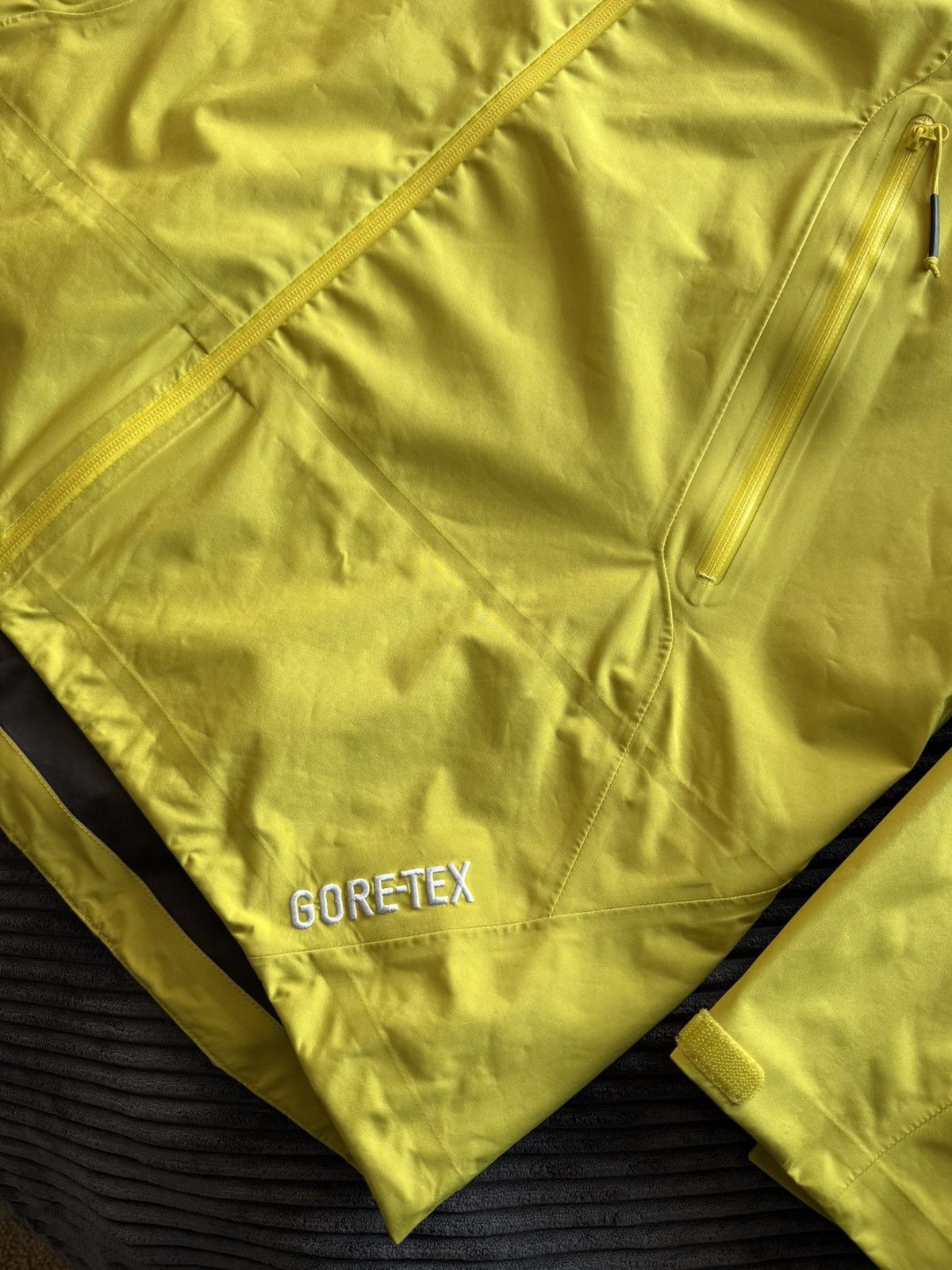 Supreme SUPREME Gonz Goretex Shell Jacket Size US XL / EU 56 / 4 - 6 Thumbnail