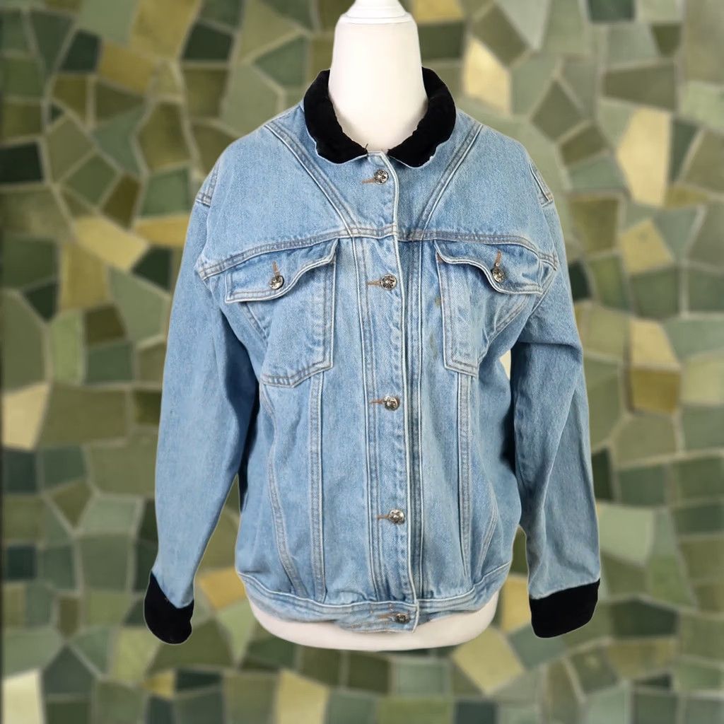 Velvet VINTAGE Sunbelt Denim Jacket - 90s Light Wash Blue Cotton Jean with Black Velvet Trim, Short Length, Button Front, Womens, Size M Size 32" / US 10 / IT 46 - 1 Thumbnail