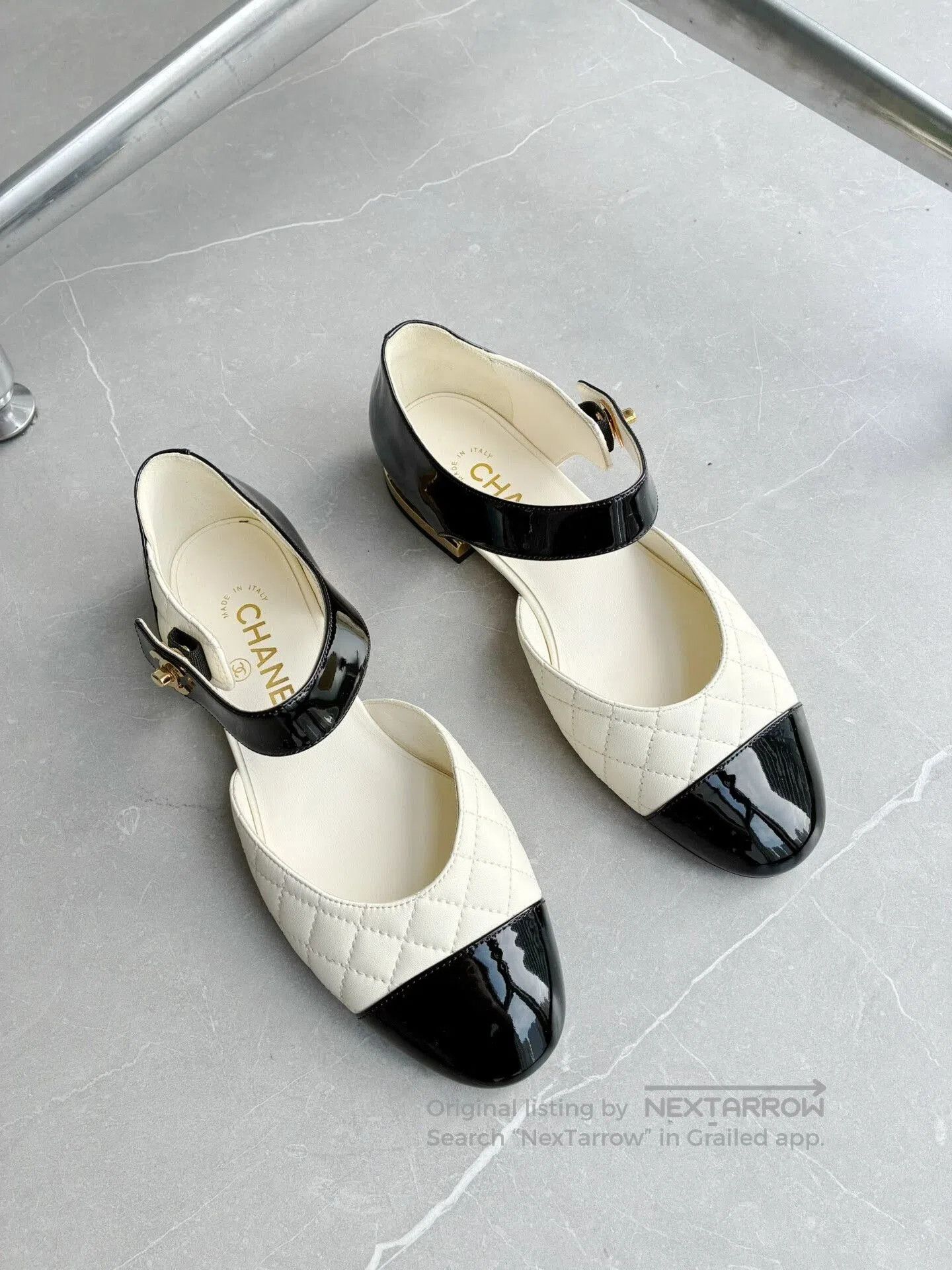 Chanel Chanel Two-Tone Mary Jane Shoes. Size US 6 / IT 36 - 2 Thumbnail