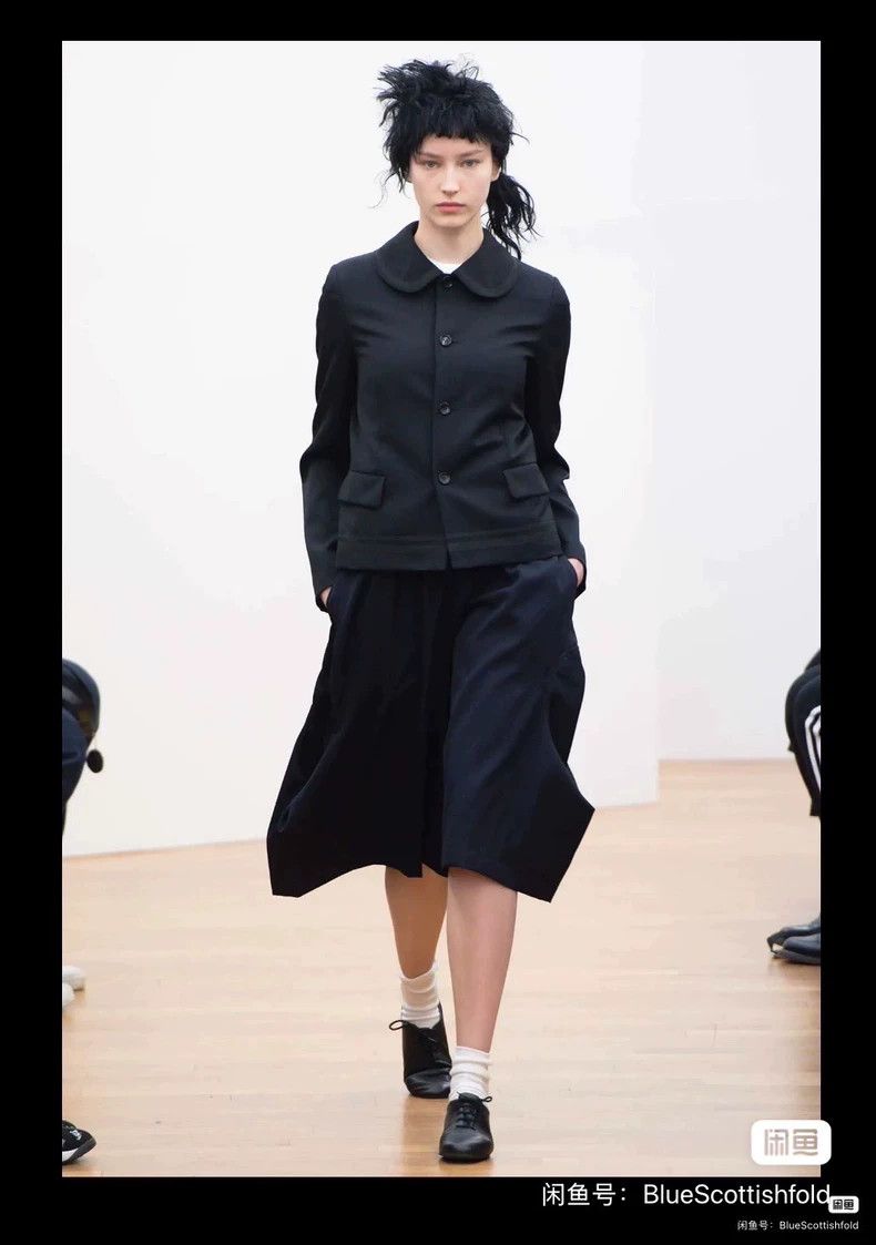 Comme des Garcons Comme des Garcons Navy collar coat Size XS / US 0-2 / IT 36-38 - 1 Thumbnail