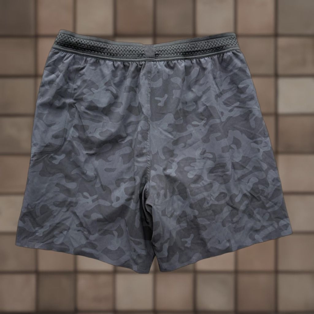 Ten Thousand Ten Thousand Session Shorts Mens Medium Blue Camo 7 Inseam Pockets Lightweight Breathable Quick Dry Moisture Wicking Running Gym Size US 31 - 1 Thumbnail