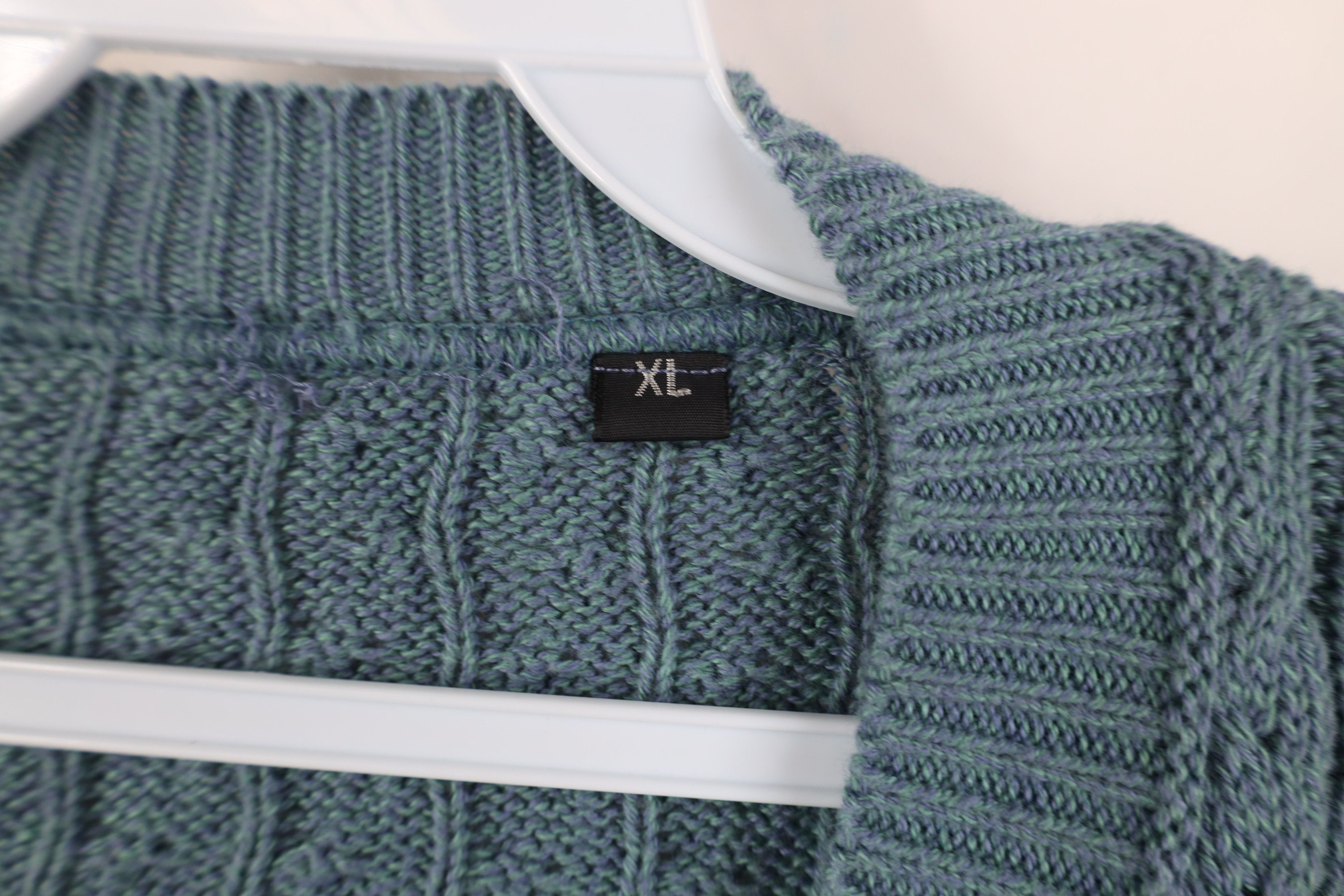 Vintage Vintage 90s Streetwear Cable Knit V-Neck Sweater Blue USA Size US XL / EU 56 / 4 - 4 Thumbnail