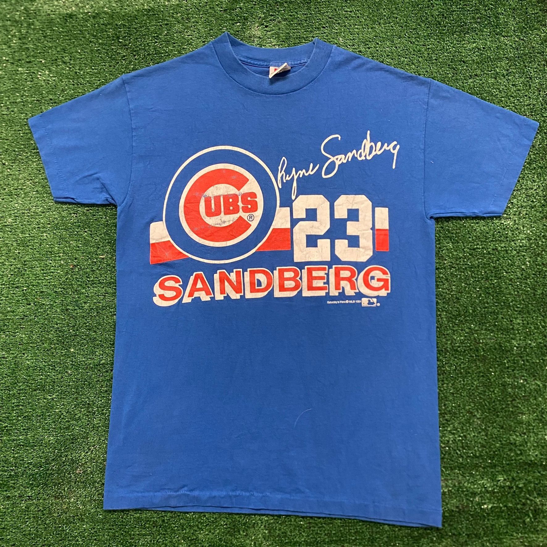 Cub Style Vintage Chicago Essential T-Shirt for Sale by deaminme81