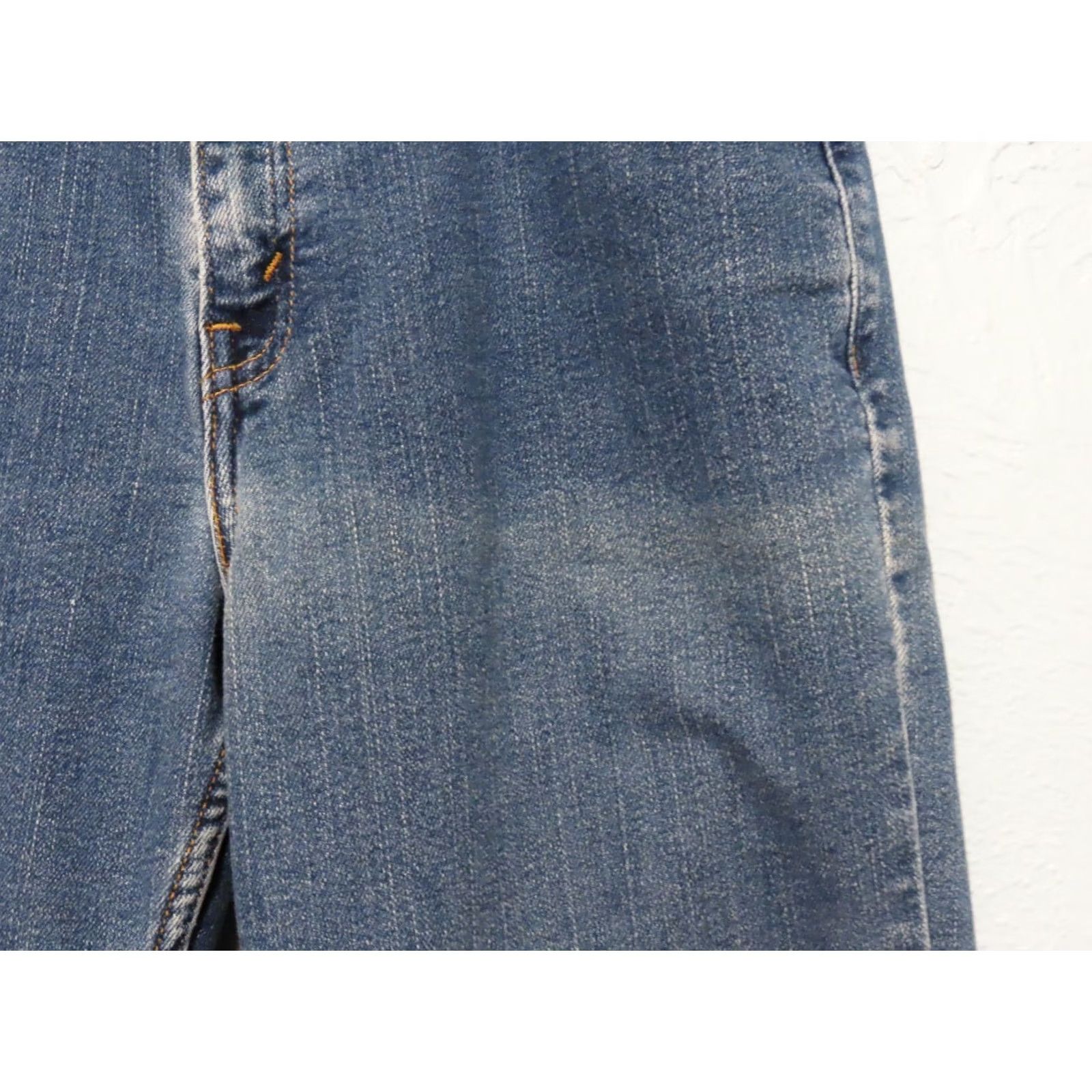 Levi's Levi's 515 Boot Cut Jeans 28x26 Regular Blue Women Adult 10 Denim Stretch Comfort Logo 5-Pocket Mid Rise Vintage No N/A Size 32" / US 10 / IT 46 - 4 Thumbnail