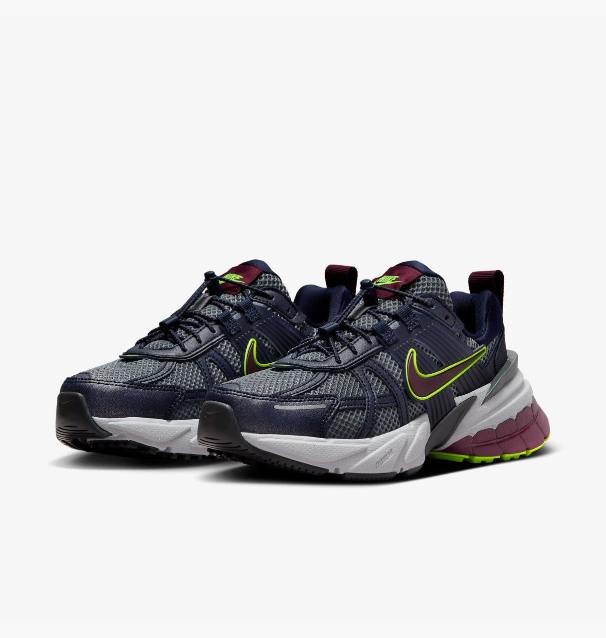 Nike v2k run luminous