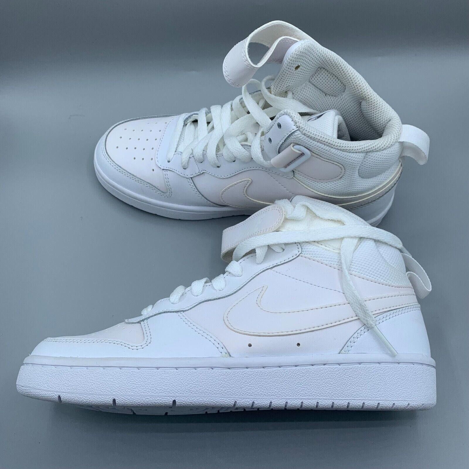 Nike Nike Grade School Court Borough Mid 2 Size 5Y CD7782-100 Size US 5 / EU 37 - 6 Thumbnail
