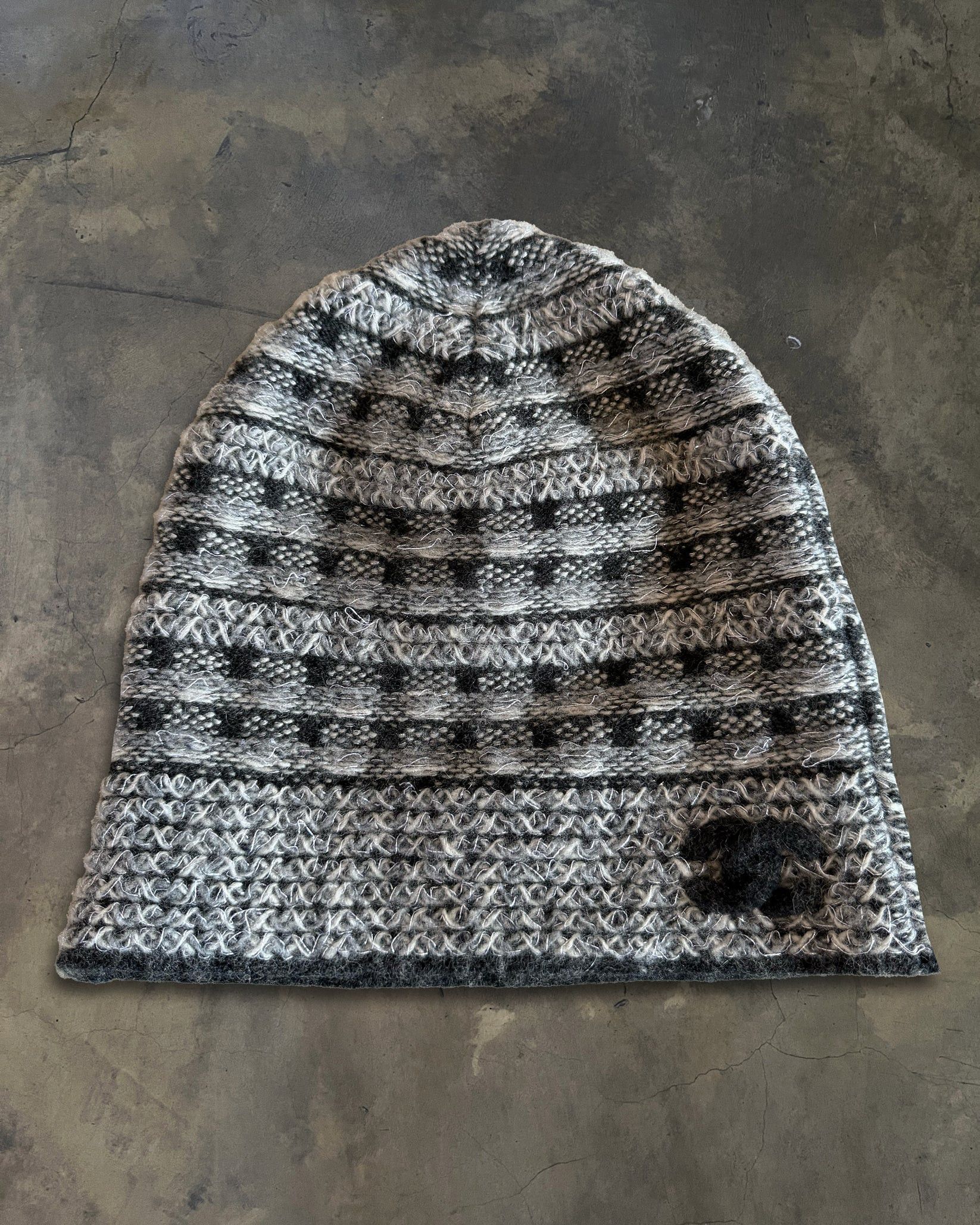 Chanel CHANEL 2016 CASHMERE CC BEANIE Size ONE SIZE - 1 Thumbnail