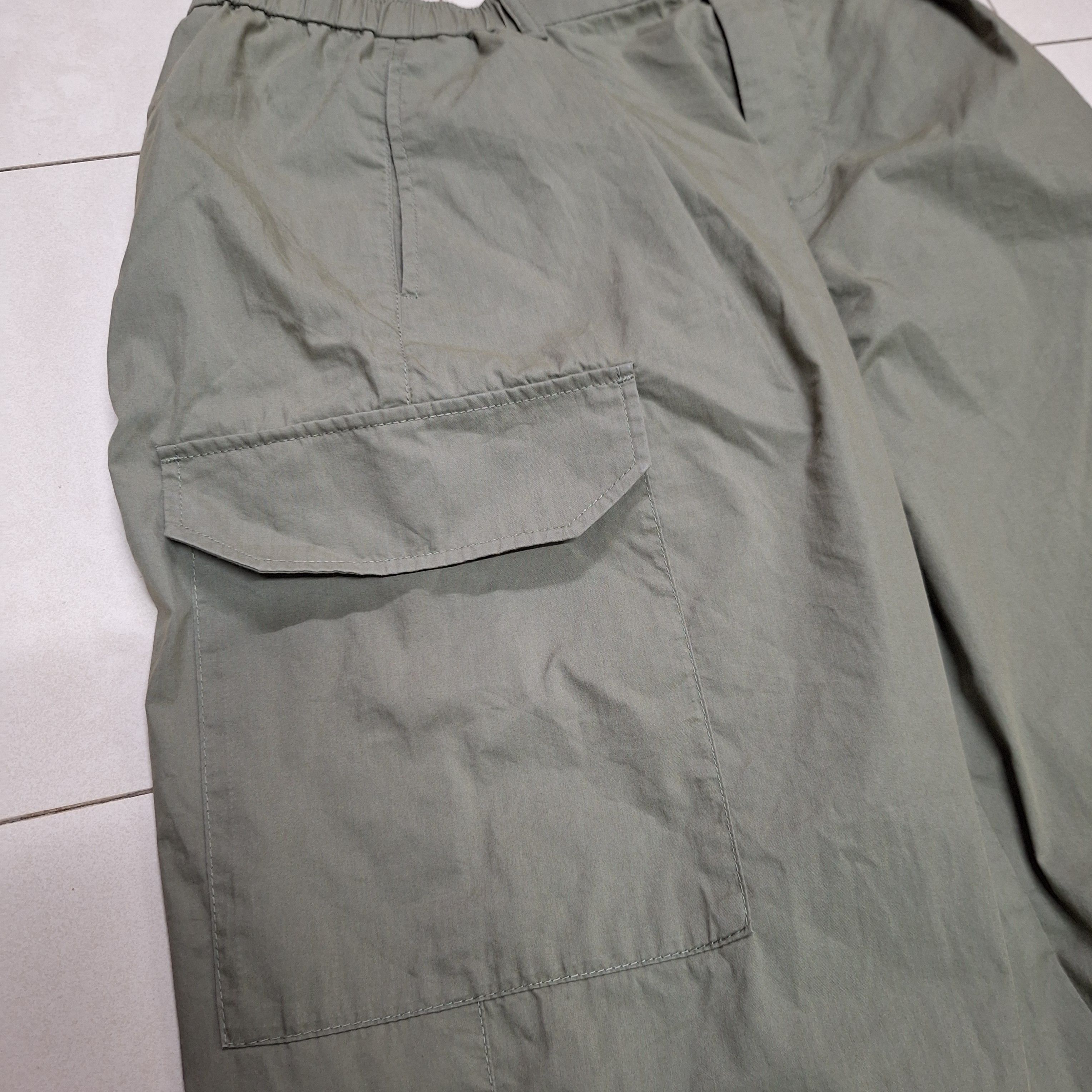 Uniqlo Uniqlo Parachute Baggy Pants Size US 29 - 7 Thumbnail