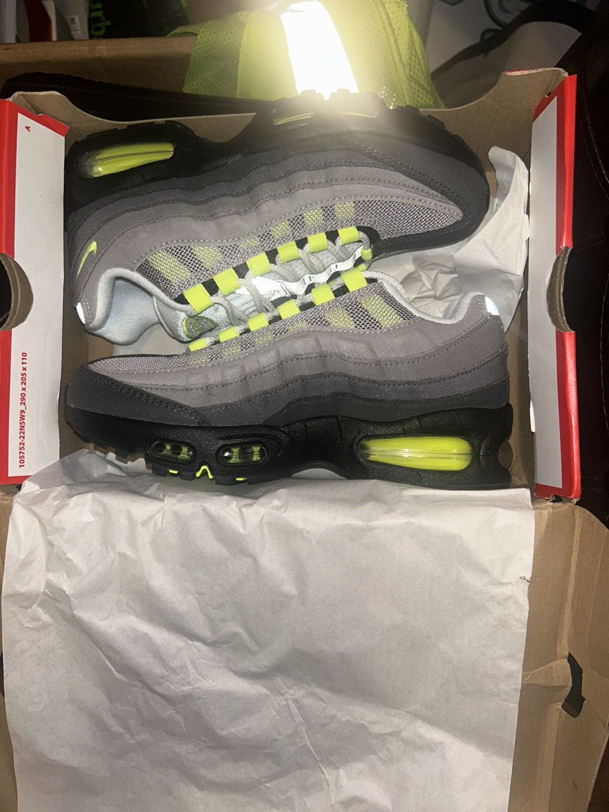 Nike Nike Air Max 95 OG Big Bubble Neon (2025/2026)(sz-5) Size US 5 / EU 37 - 1 Thumbnail
