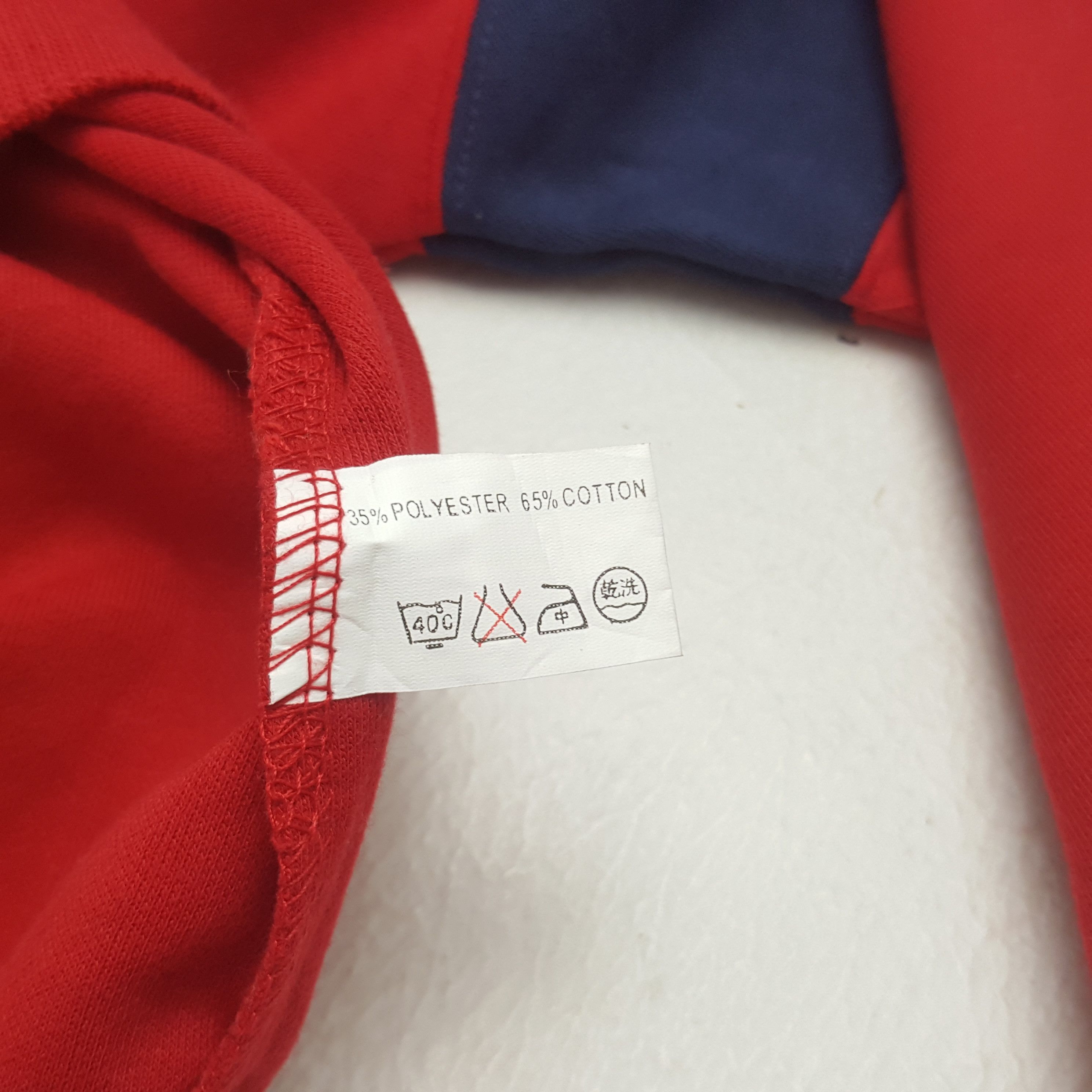 Disney × Mickey Mouse × Vintage Vintage Disney Mickey Mouse Sweatshirt Size US M / EU 48-50 / 2 - 6 Thumbnail