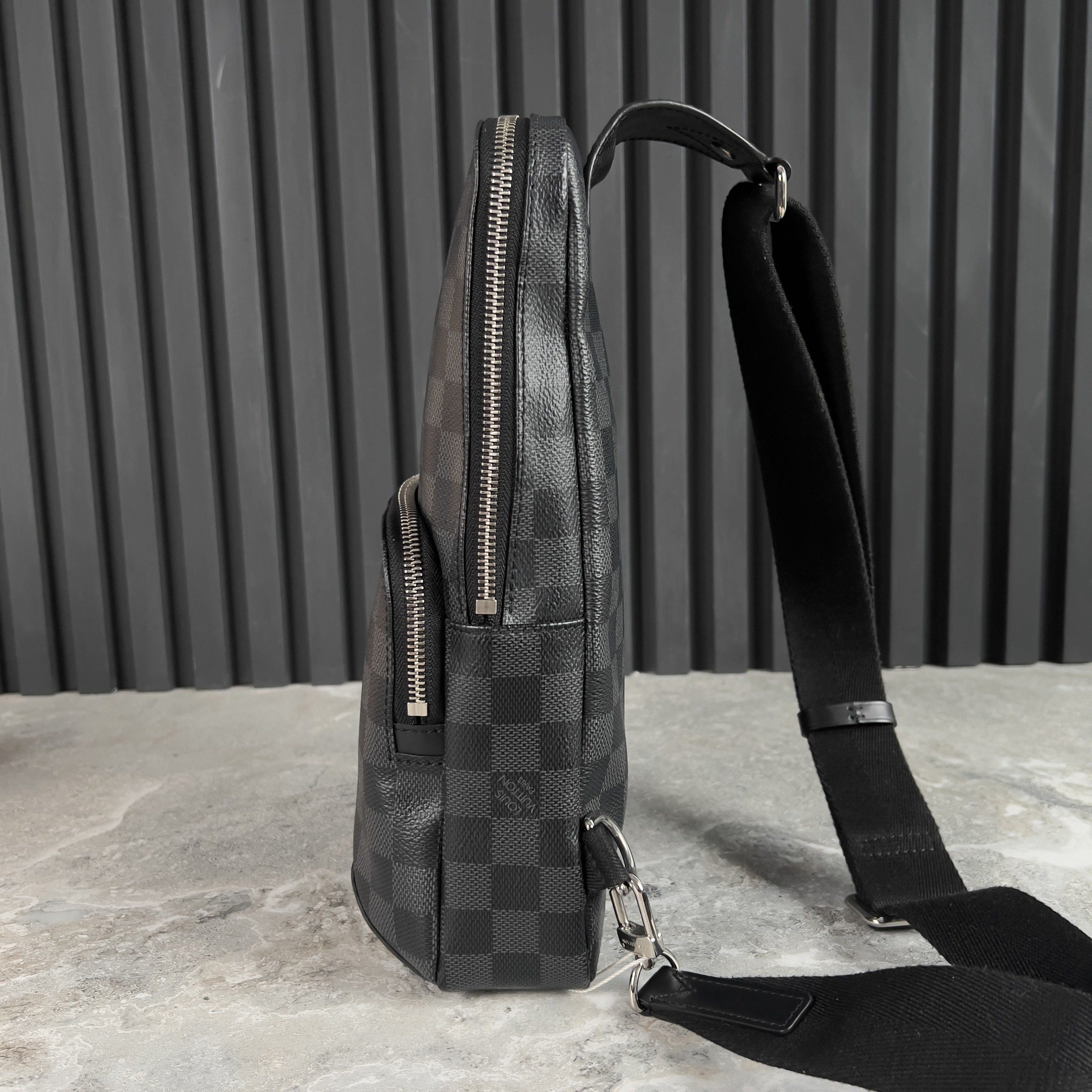 Louis Vuitton Avenue Damier Graphite Canvas Slingbag Bag Size ONE SIZE - 4 Thumbnail