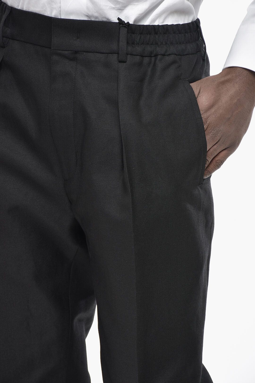 Fendi og1mm0426 Single-Pleat Pant in Black Size US 32 / EU 48 - 3 Thumbnail