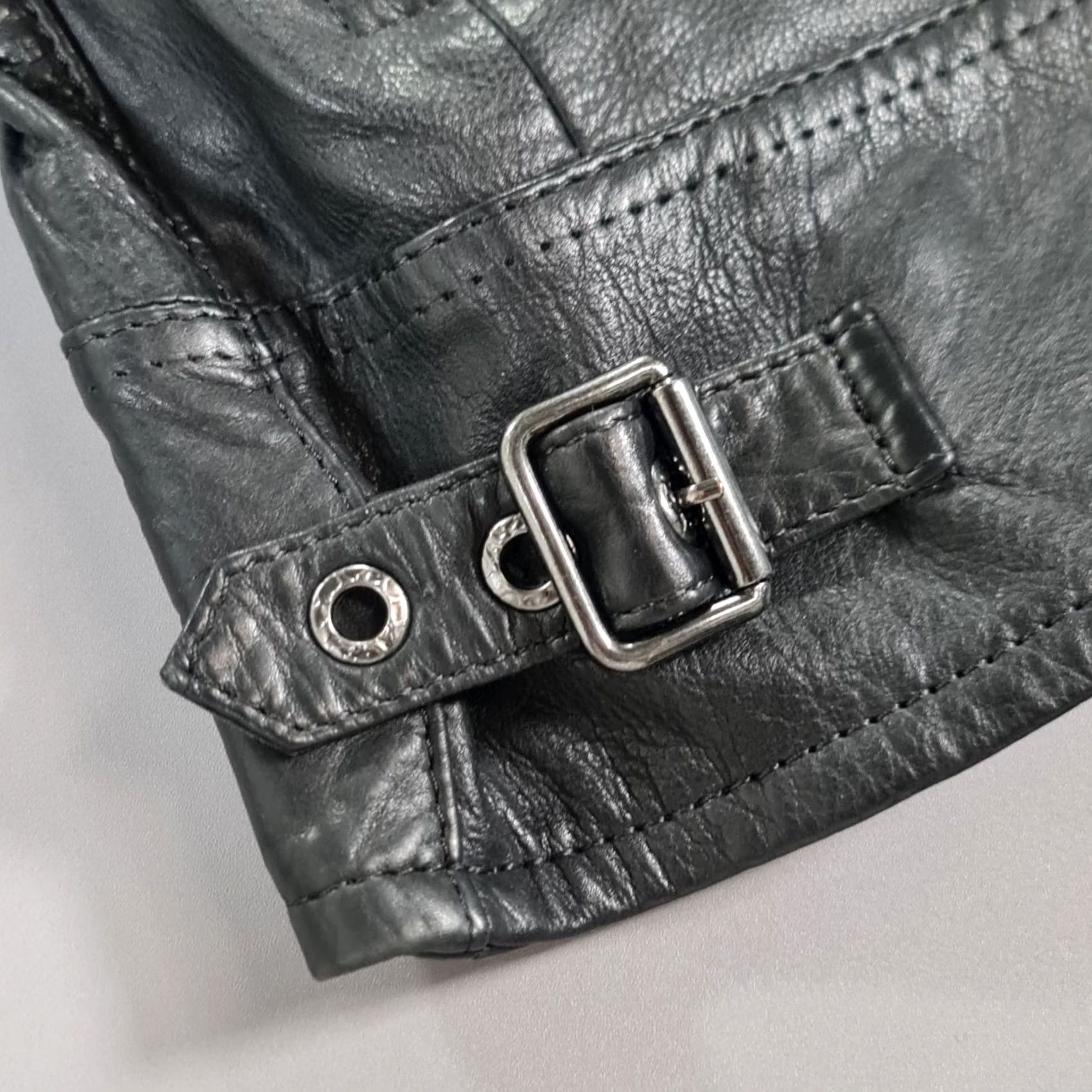 Diesel VINTAGE Diesel Womens Leather Jacket Black XS Biker Full Zip Leather Jacket Women XS Black Biker Full Zip Pockets Size XS / US 0-2 / IT 36-38 - 5 Thumbnail