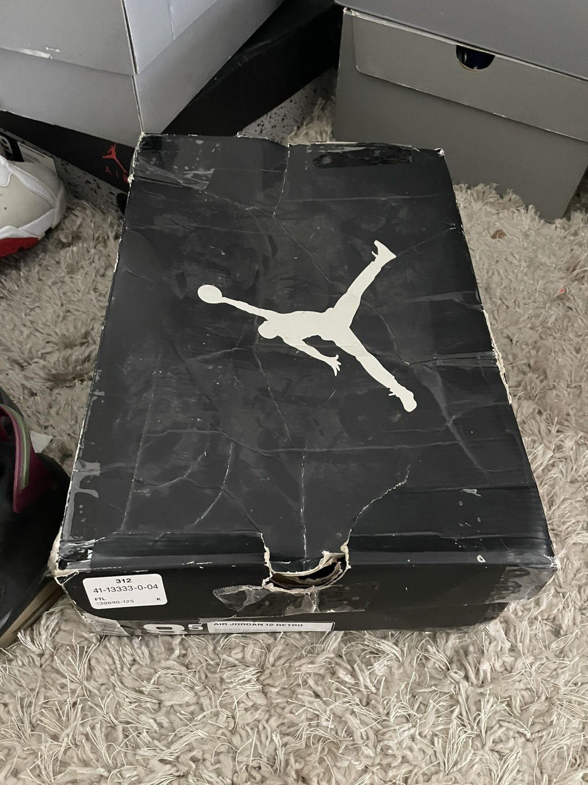 Jordan Brand Jordan 12 Taxi 2013 Size US 8.5 / EU 41-42 - 10 Thumbnail