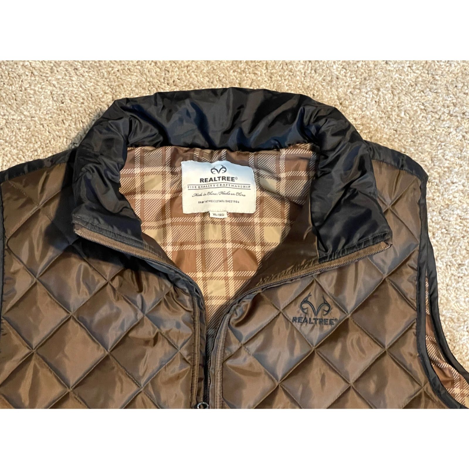 Realtree Realtree Vest Mens XL Brown Full Zip Outdoor Camp Adult Windbreaker All Seasons Hiking Size US XL / EU 56 / 4 - 2 Thumbnail