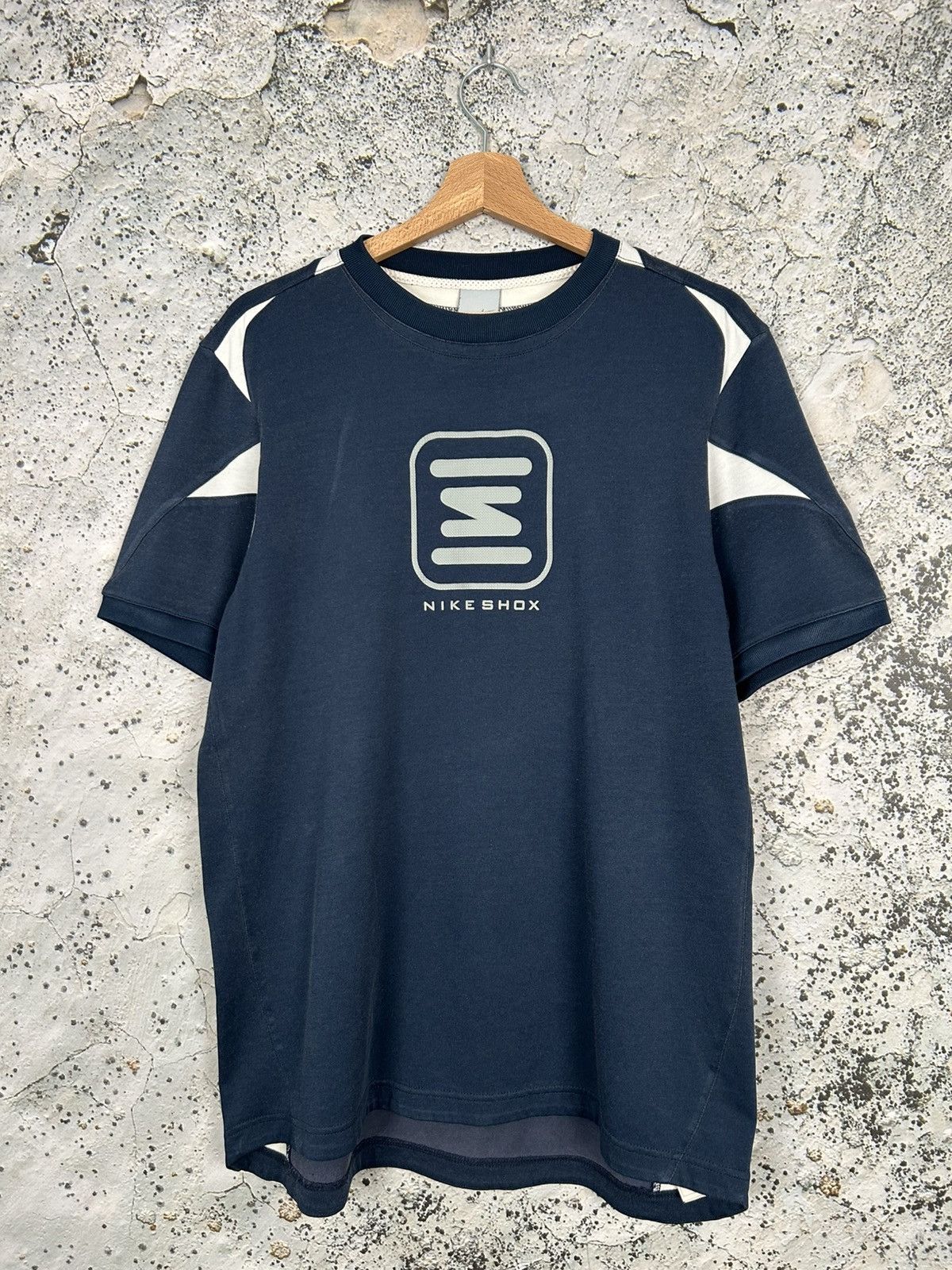Nike Vintage Nike Shox Streetwear Tee Sportswear Hype 90s Y2K Size US L / EU 52-54 / 3 - 1 Thumbnail