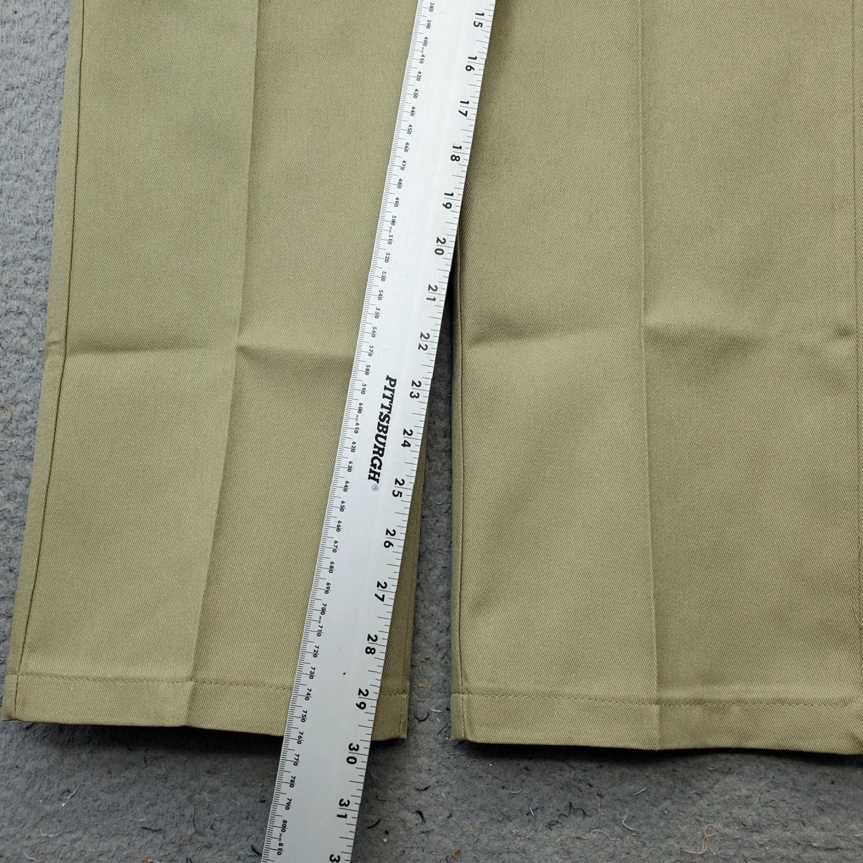 Dickies Dickies Work Pants Mens 32 Slim Tan 873 Wrinkle Resistant Straight WP873KH KP 874 Workwear Mens Size 32 Tan Slim Straight Pants Size US 32 / EU 48 - 4 Thumbnail