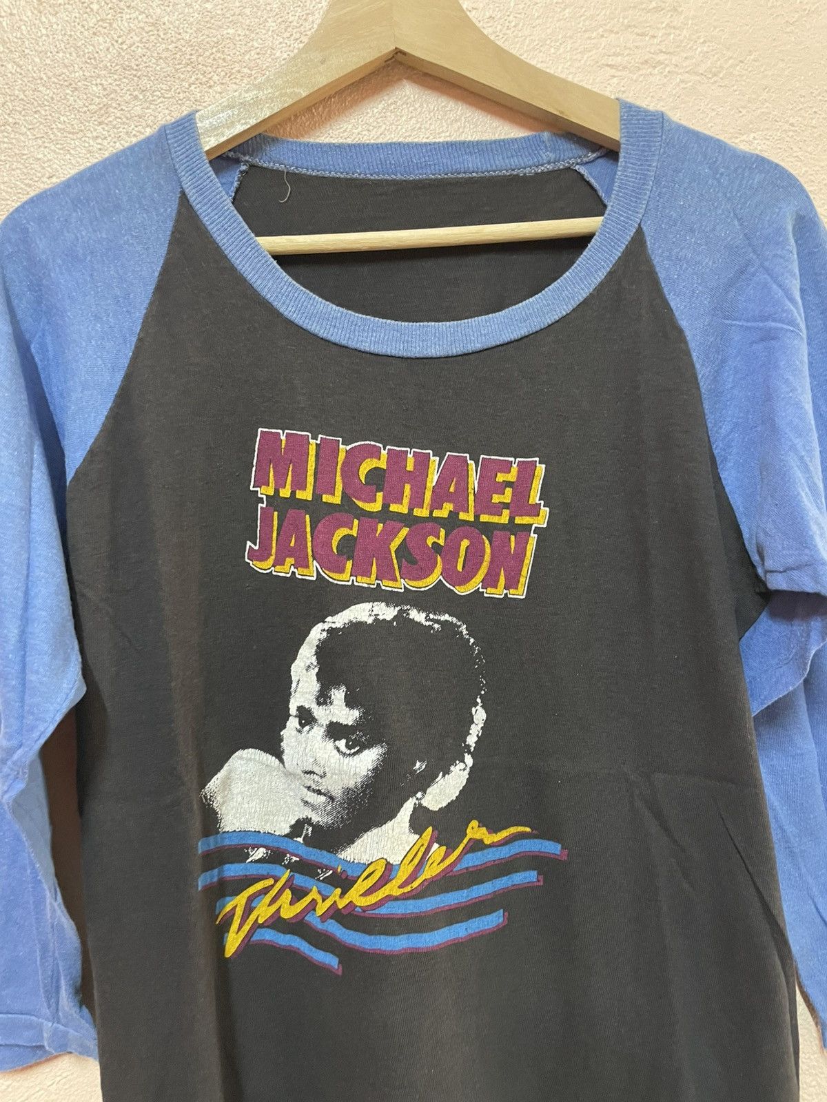 Michael Jackson Vintage Michael Jackson Raglan 3 Quater thriller promo Album Size US M / EU 48-50 / 2 - 4 Thumbnail