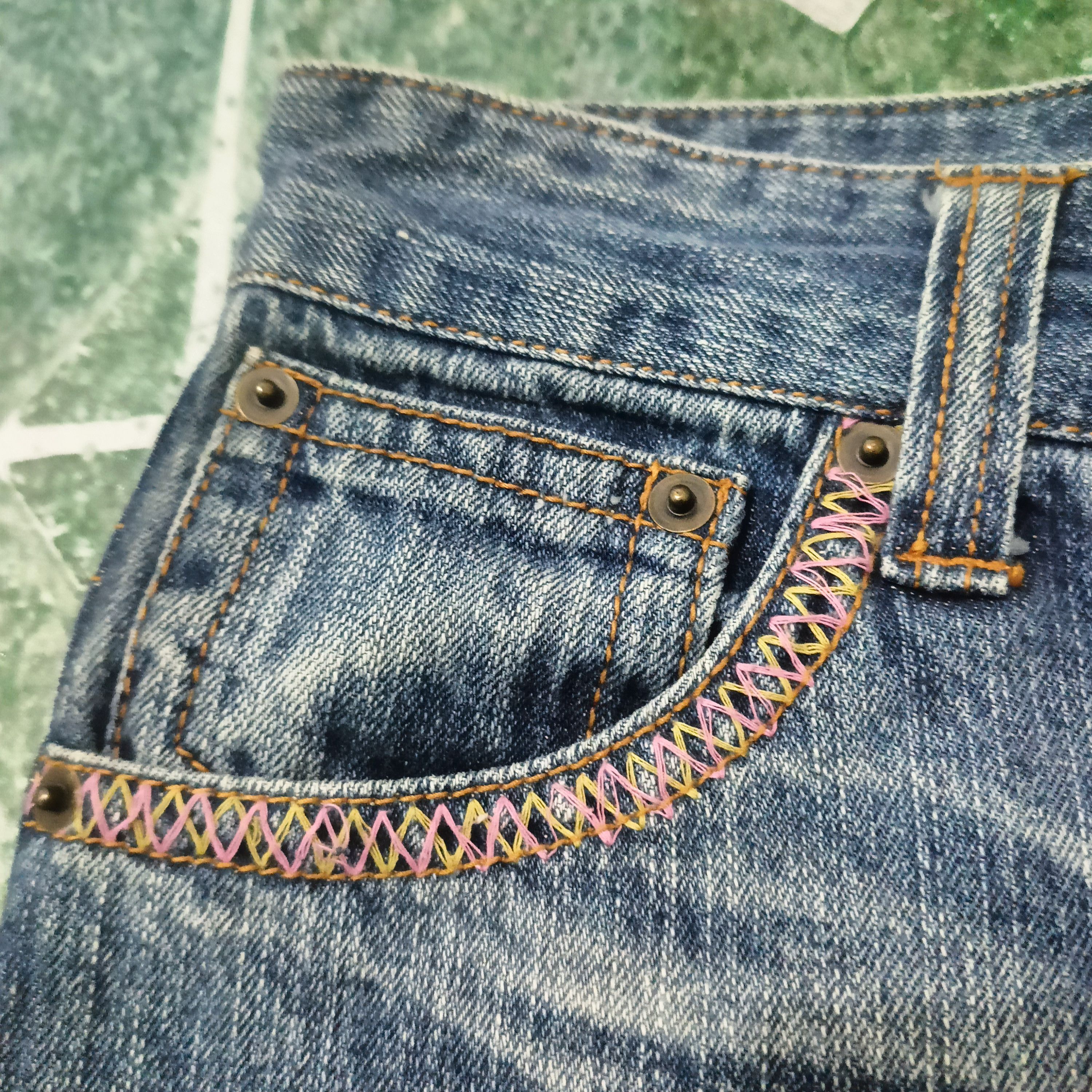 In The Attic 90s In the attic jeans rare patches code No 8370 A Size US 31 - 7 Thumbnail