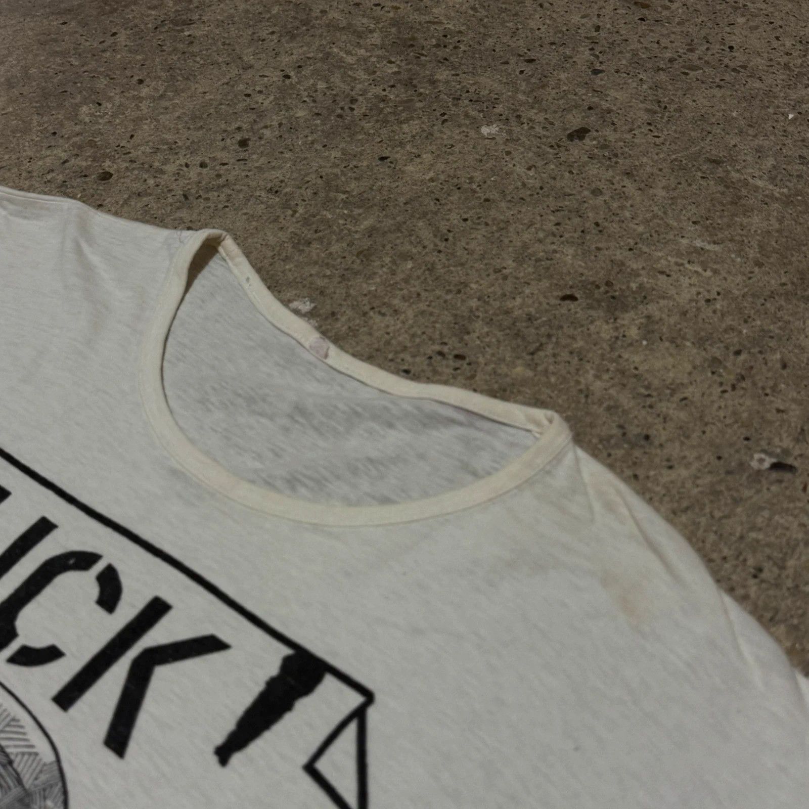 Vintage Vintage 80s “*uck you” army t-shirt Size US L / EU 52-54 / 3 - 4 Thumbnail