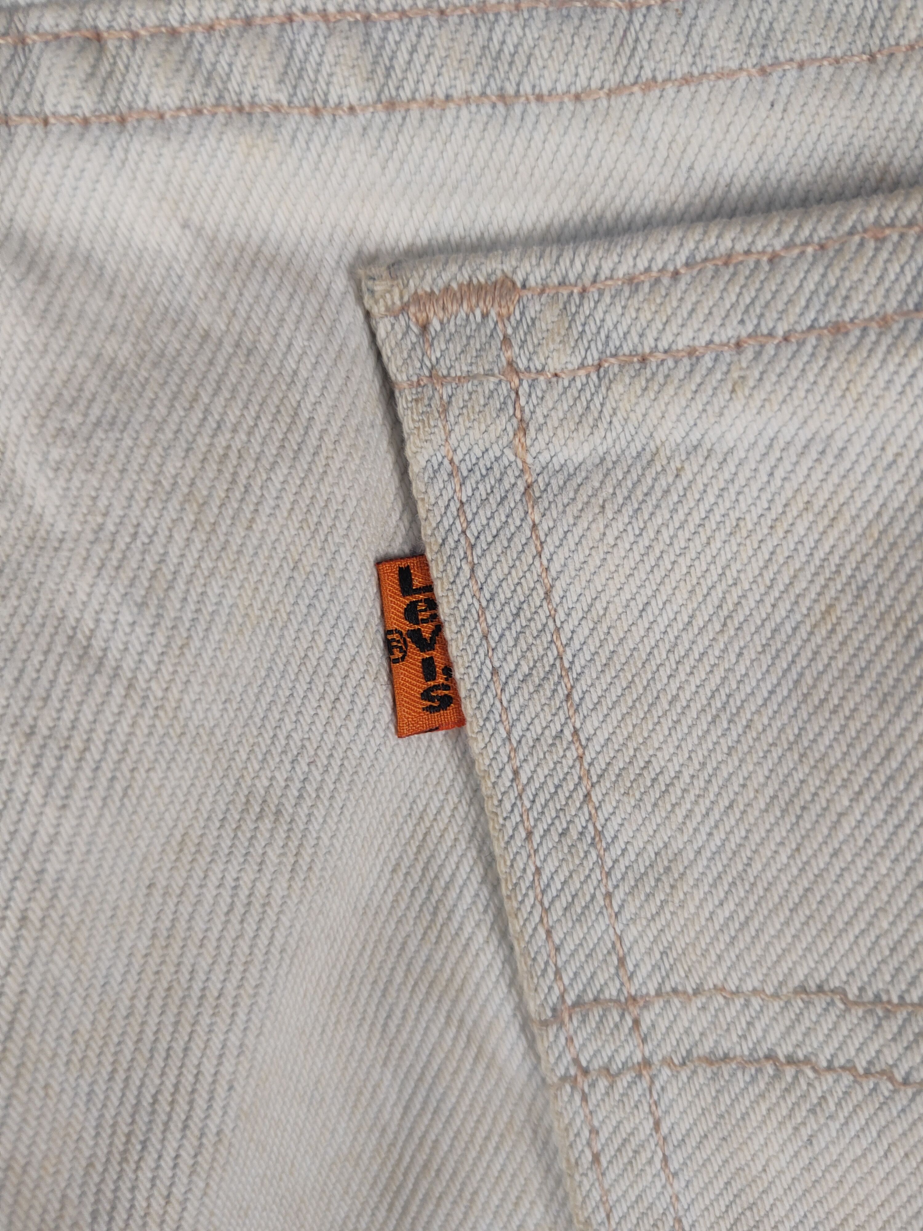 Levi's DL Levi's orange tab White Distressed Ripped Jeans #46-820 Size US 33 - 10 Thumbnail
